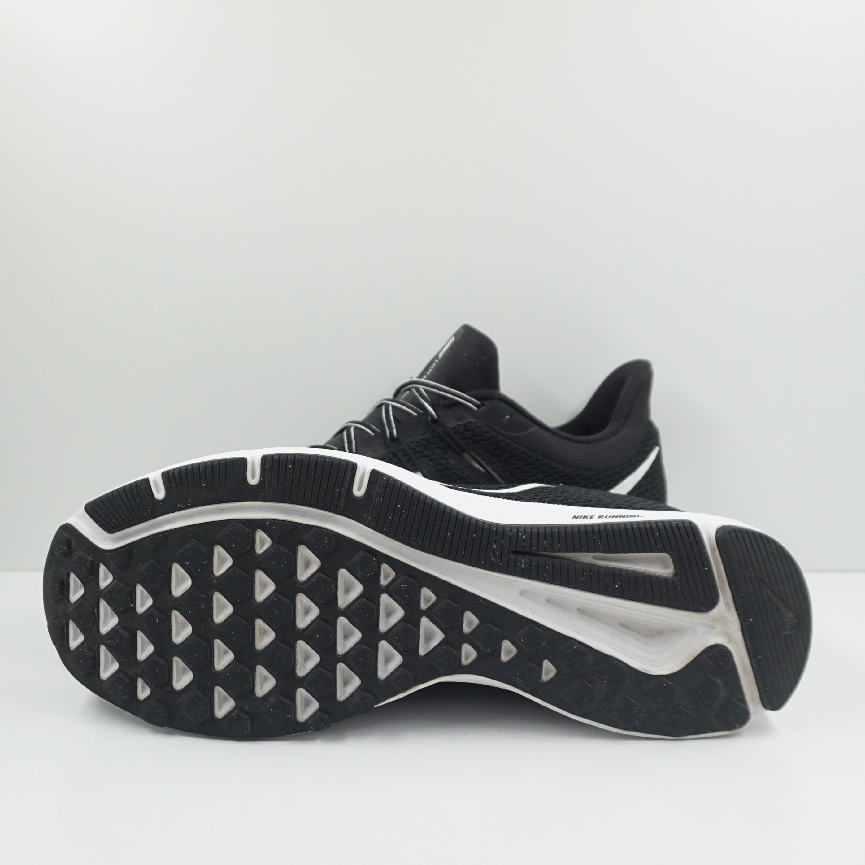 Nike Quest 2 Black