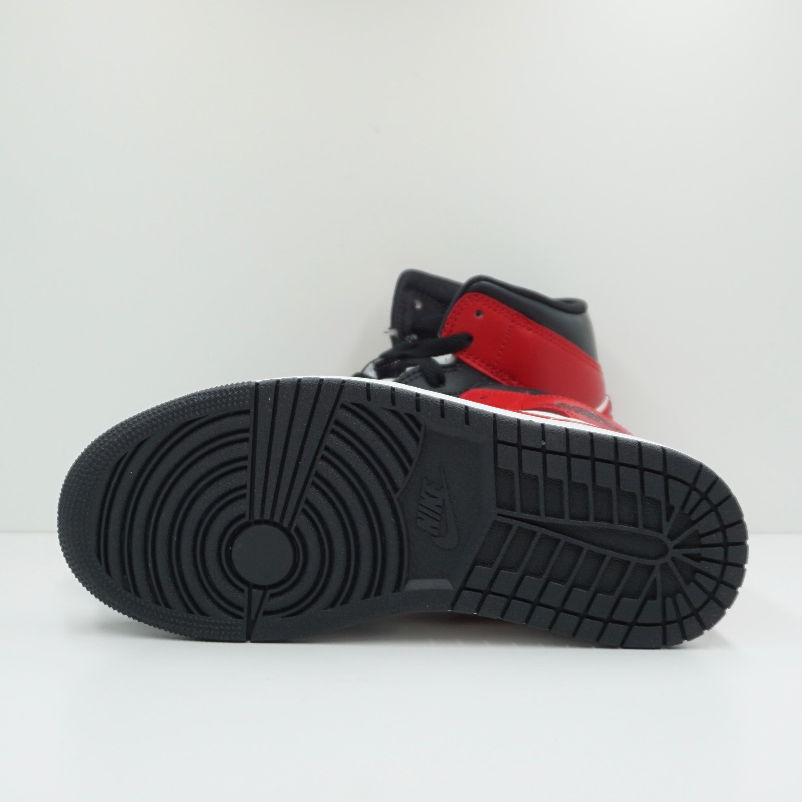 Jordan 1 Mid Gym Red Off Noir (W)