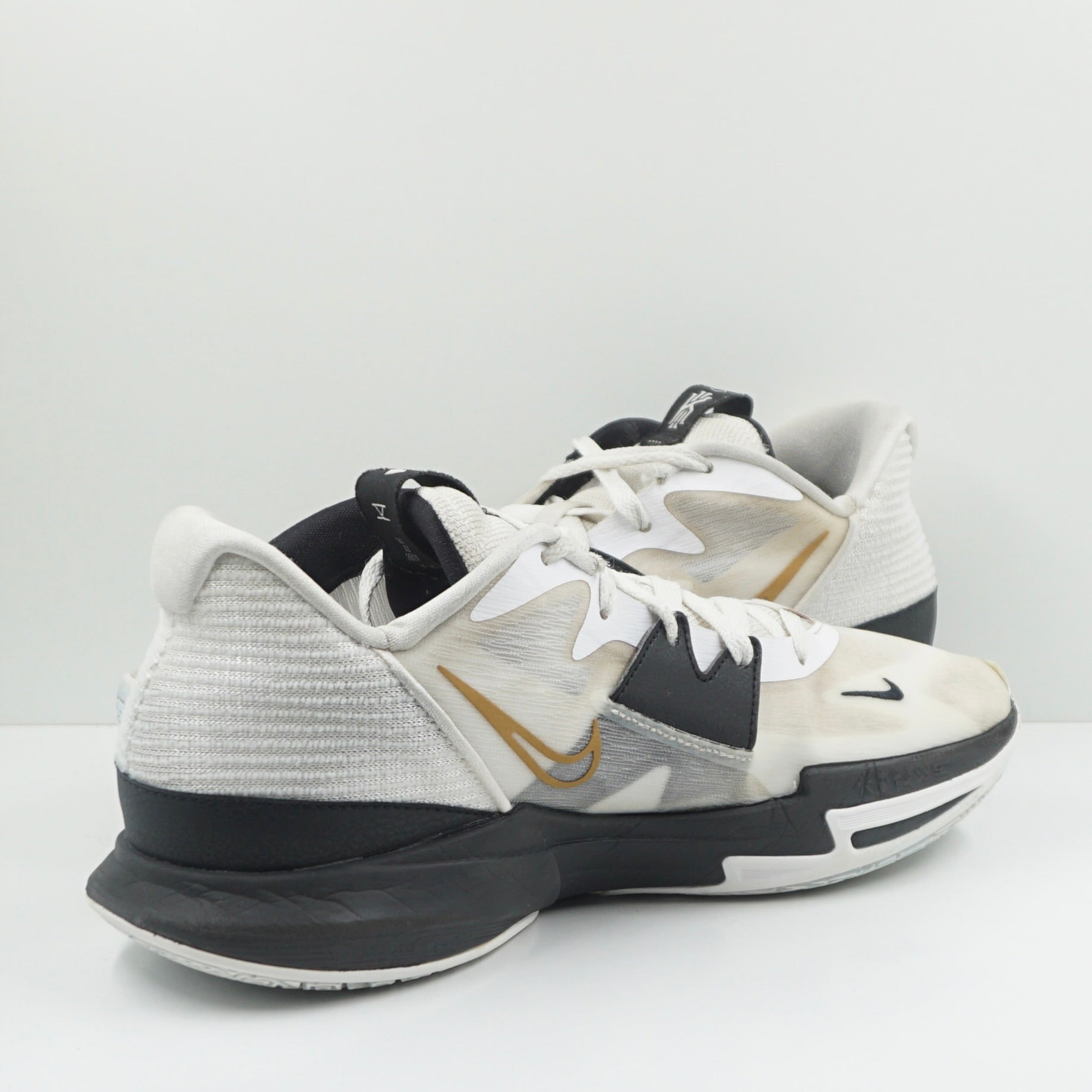 Nike Kyrie Low 5 White Gold