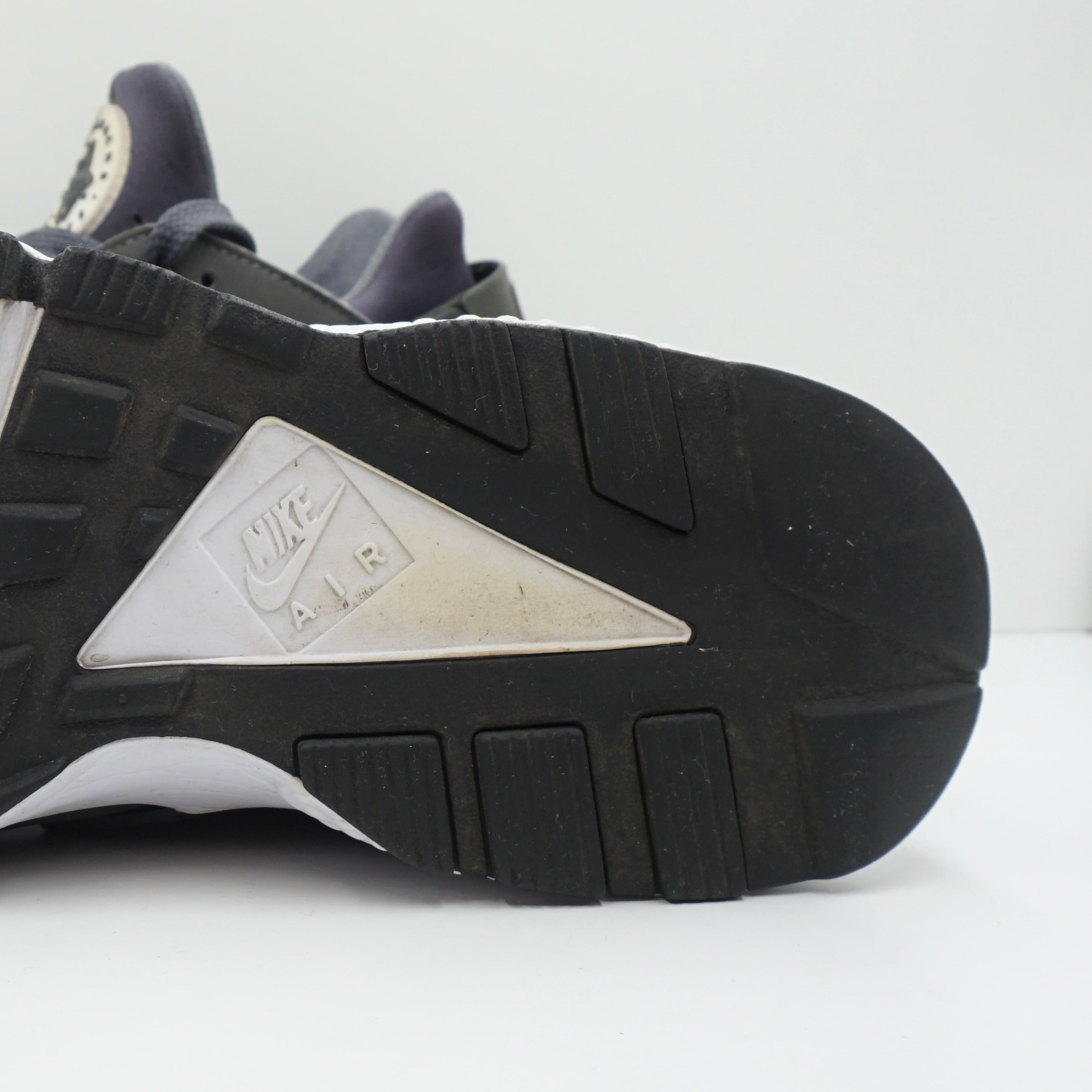 Nike Air Huarache Dark Grey