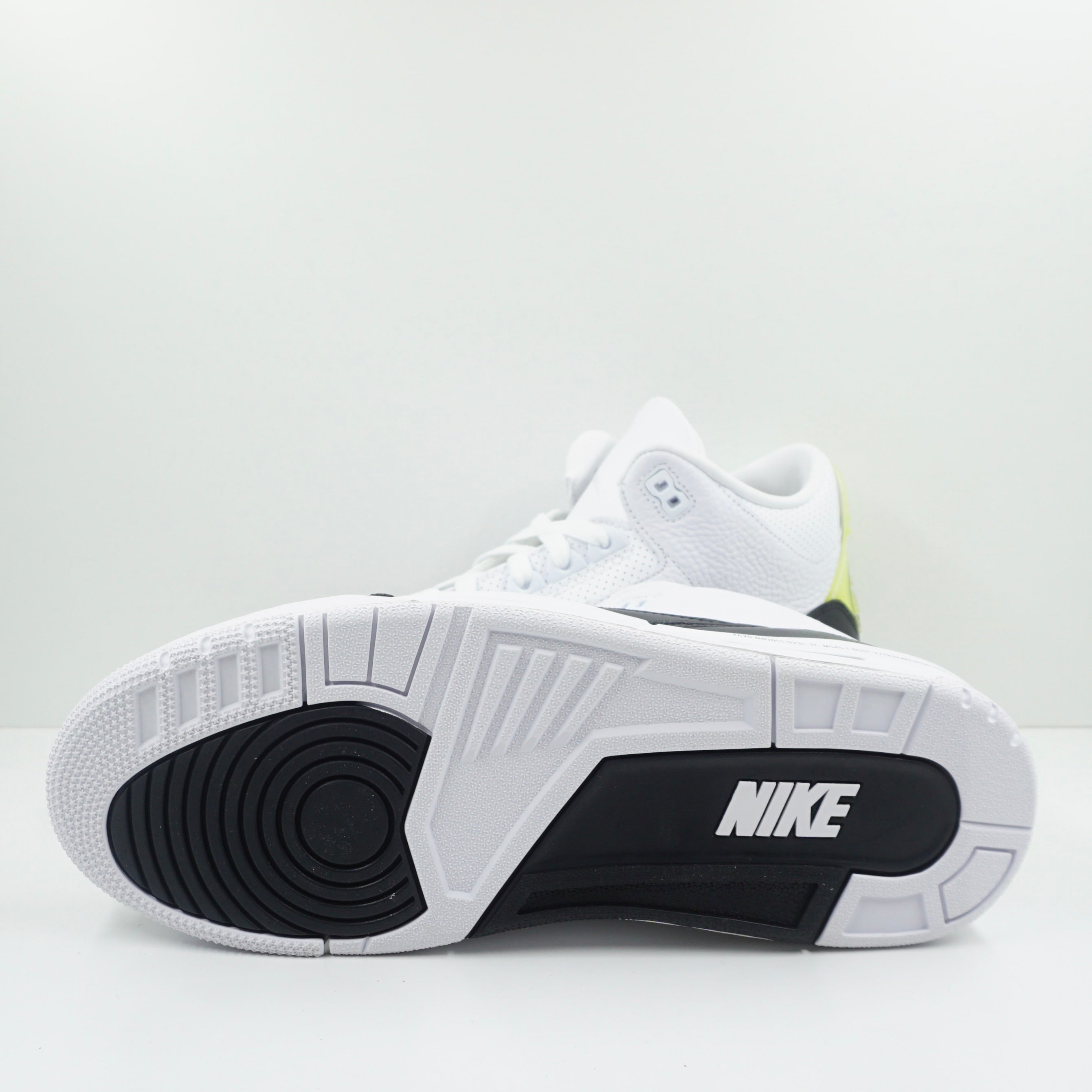 Jordan 3 Retro Fragment