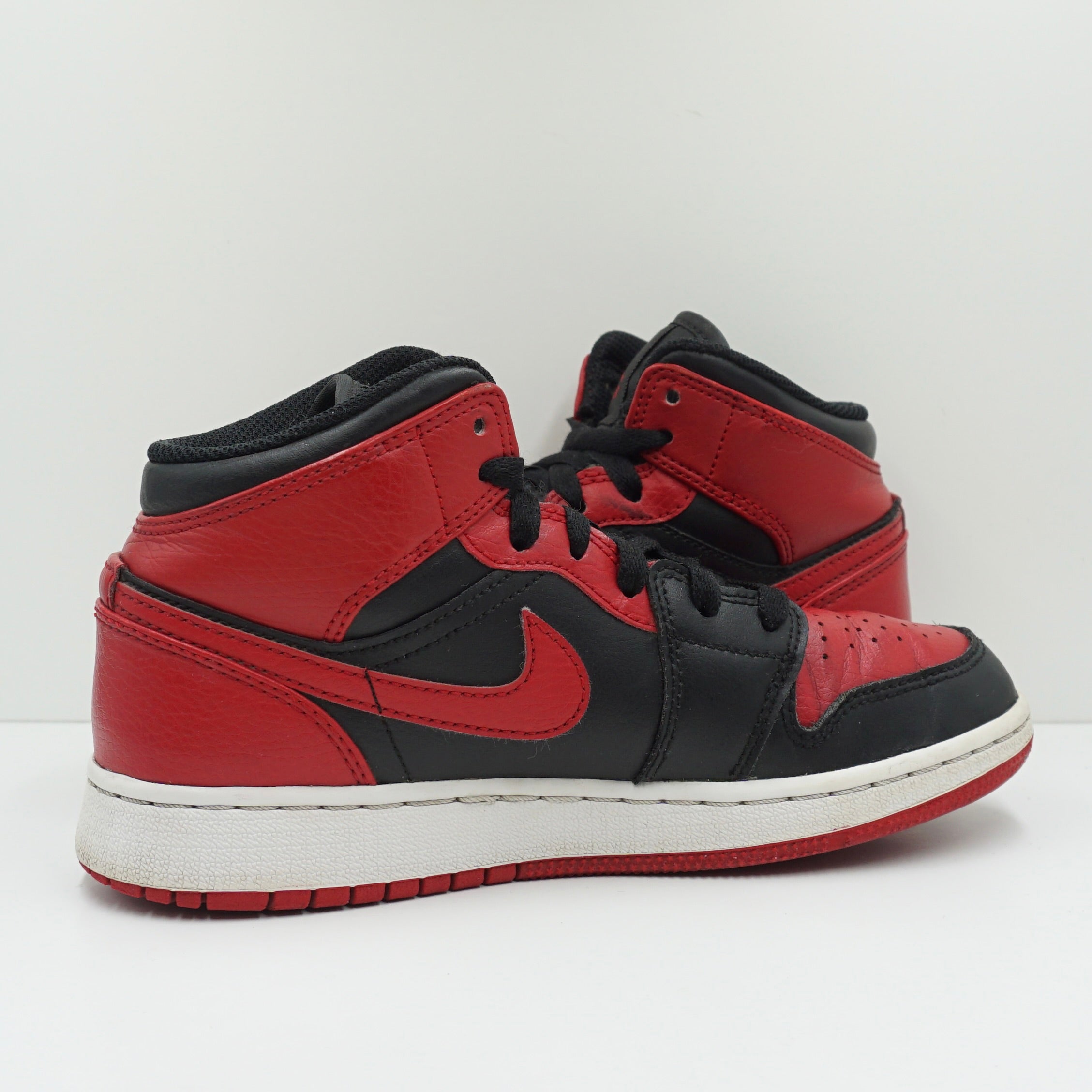 Jordan 1 Mid Bred Banned (GS)