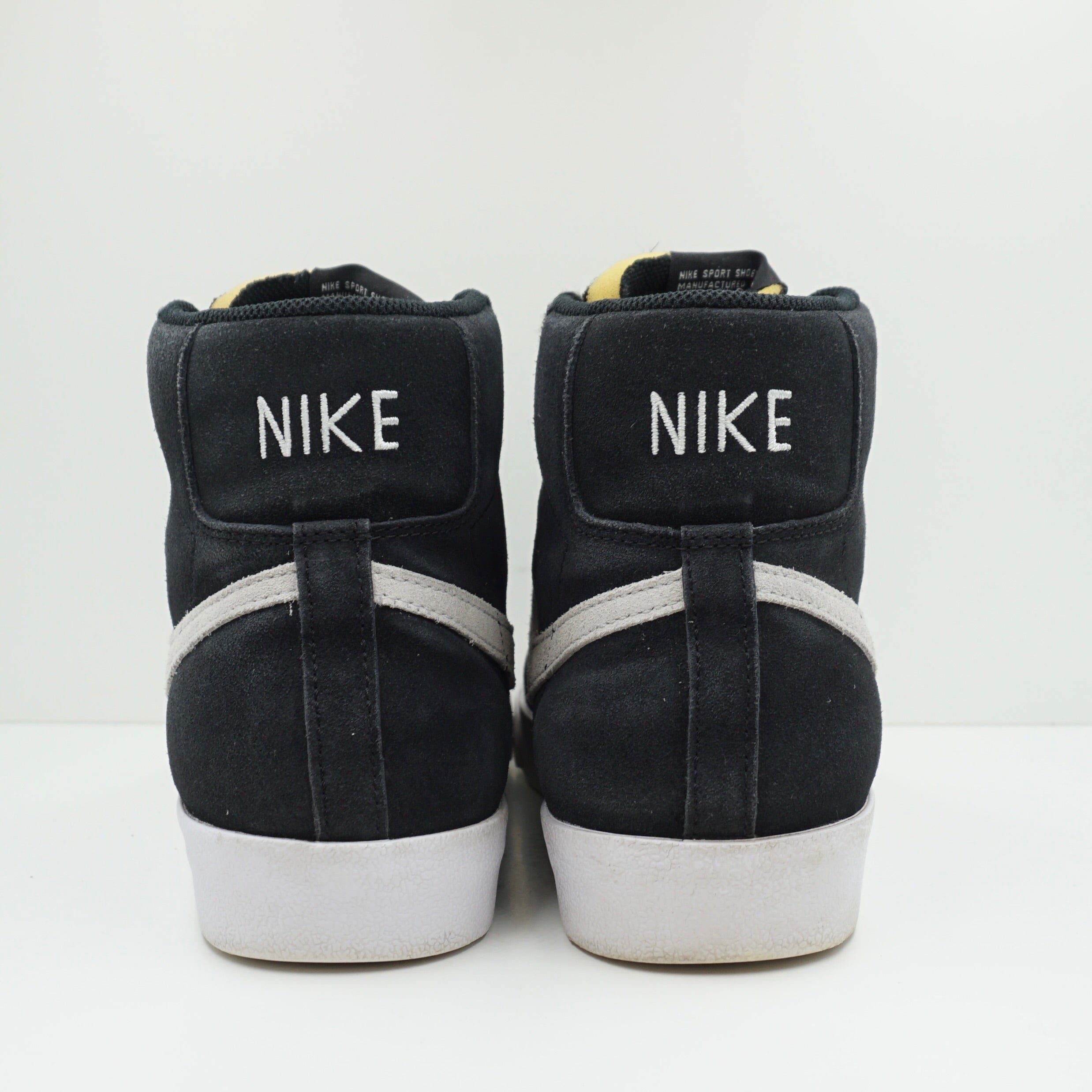 Nike Blazer Mid 77 Suede Black Photon Dust