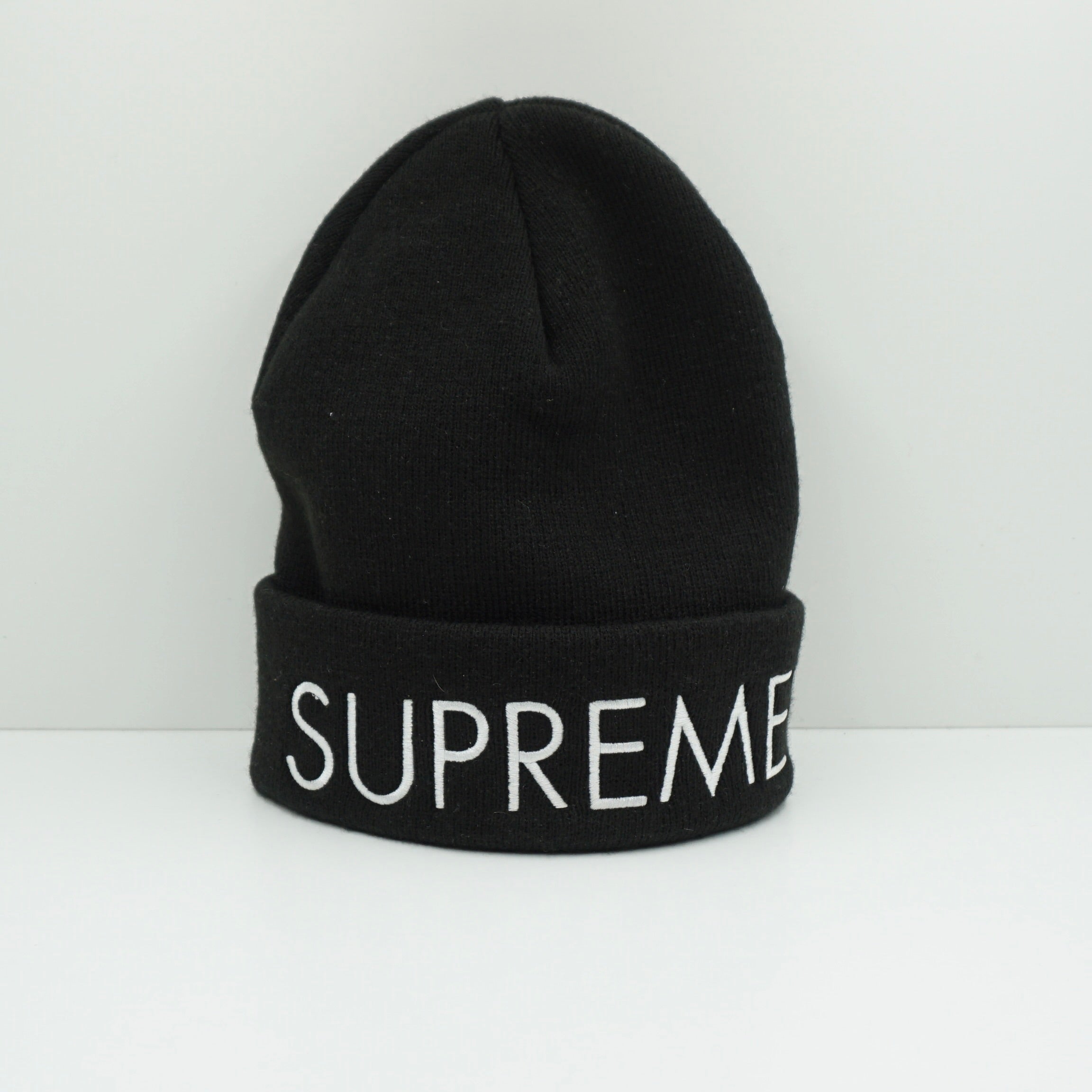 Supreme FW22 Capital Black Beanie