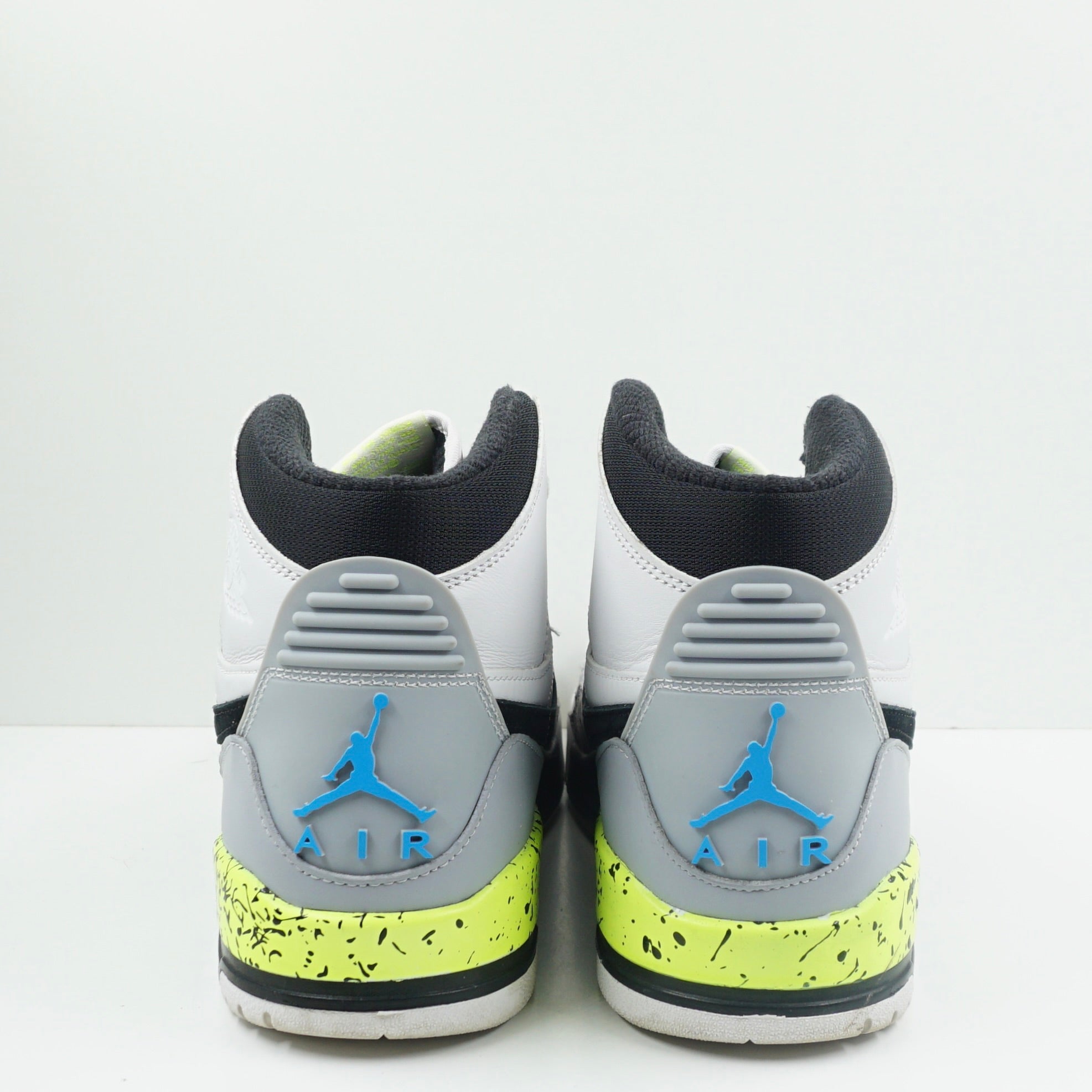 Jordan Legacy 312 Command Force Volt
