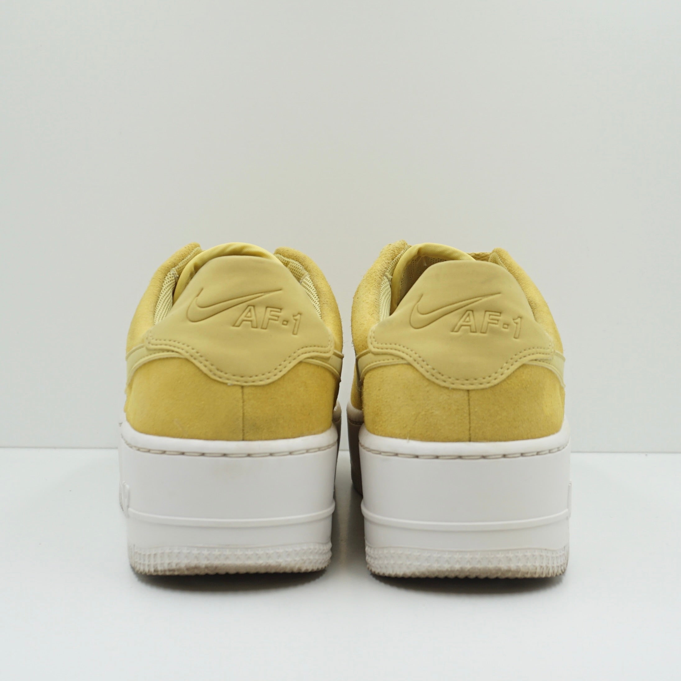 Nike Air Force 1 Sage Low Celery (W)