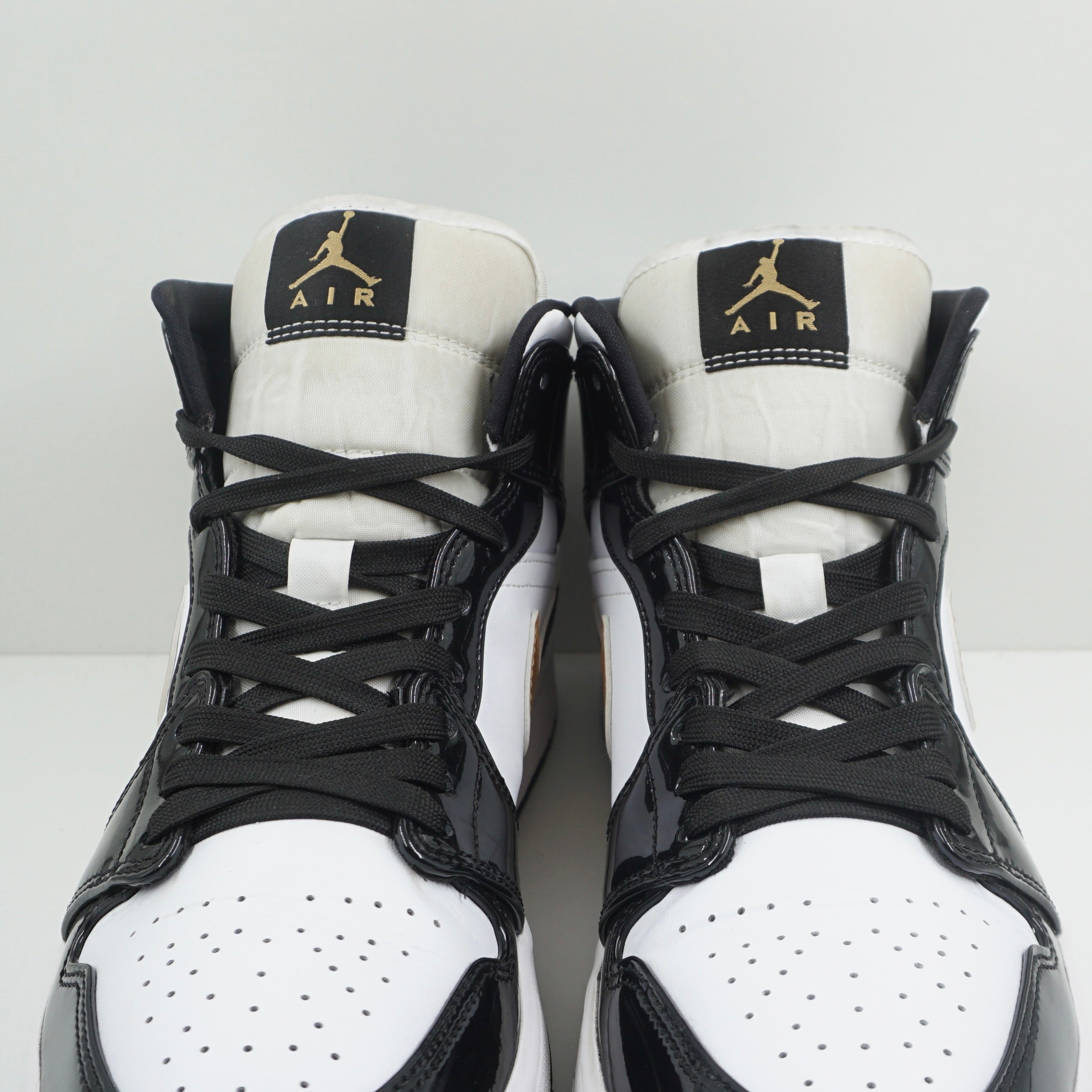 Jordan 1 Mid Patent Black White Gold
