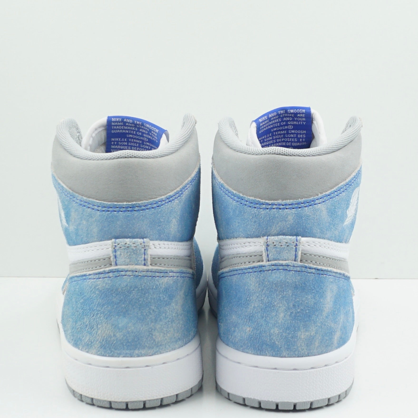 Jordan 1 Retro High Hyper Royal Smoke Grey