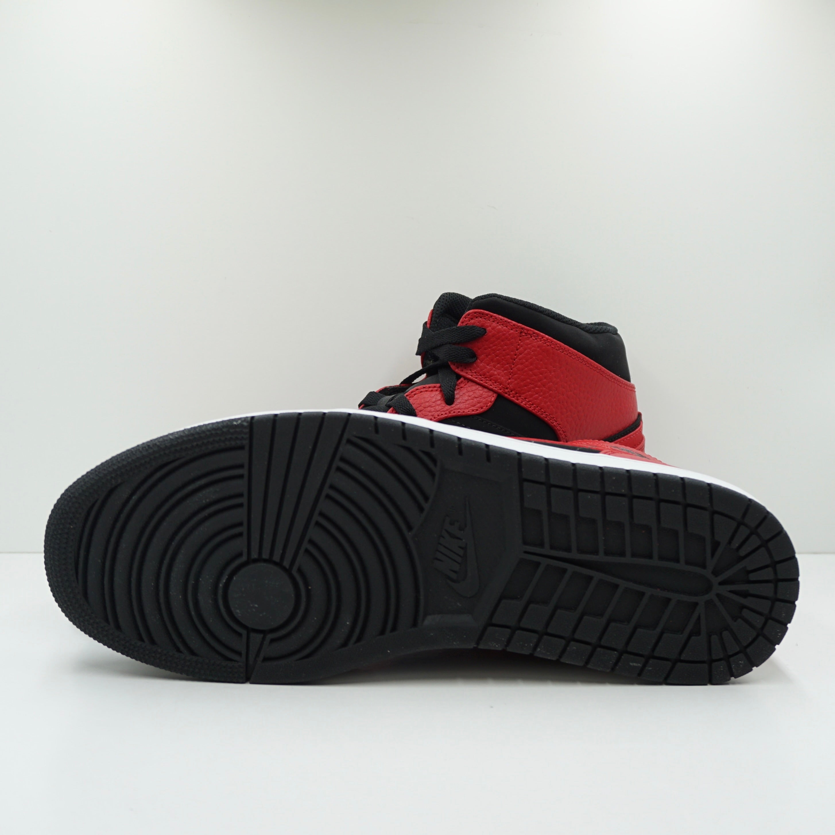 Jordan 1 Mid Reverse Bred