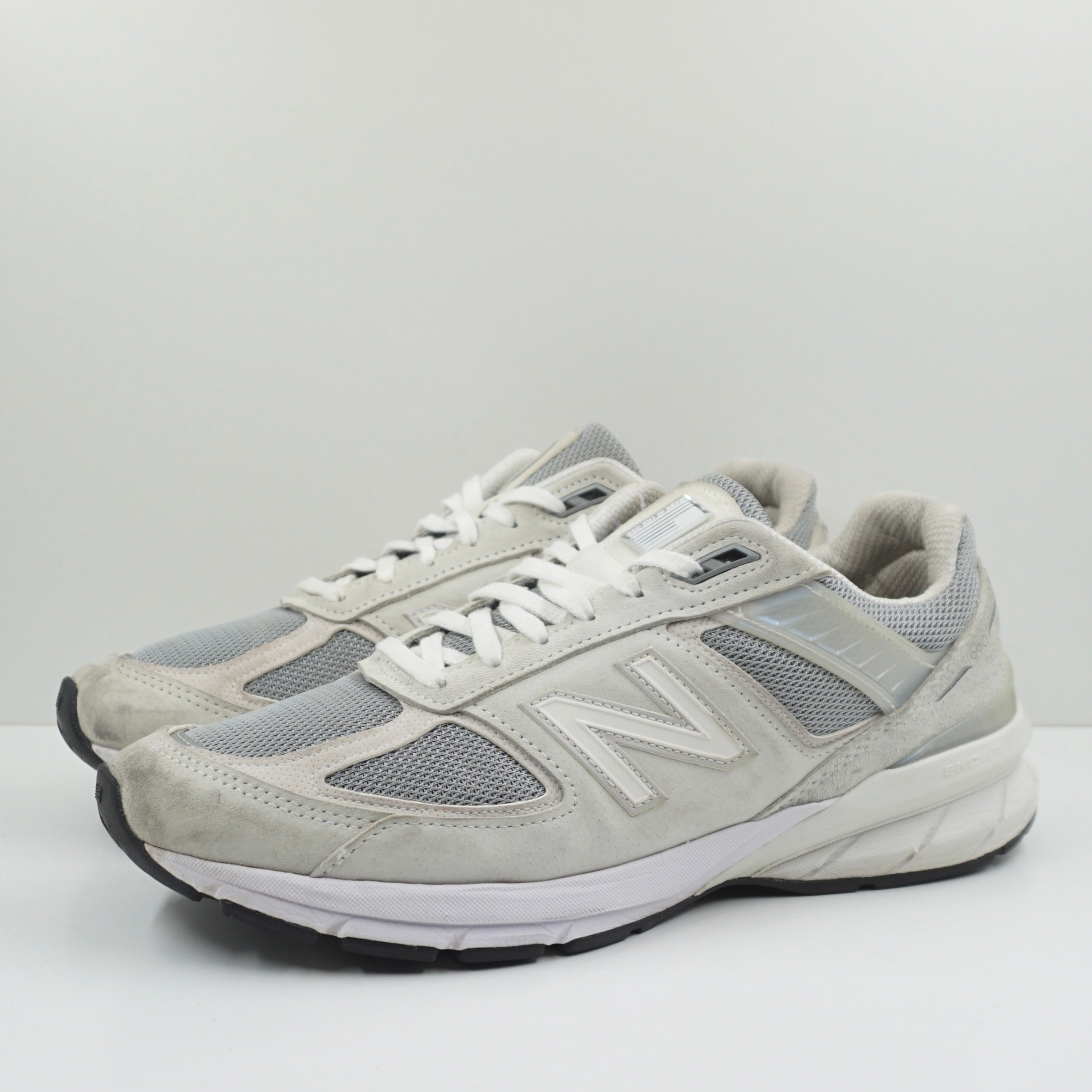 New Balance 990v5 Nimbus Cloud