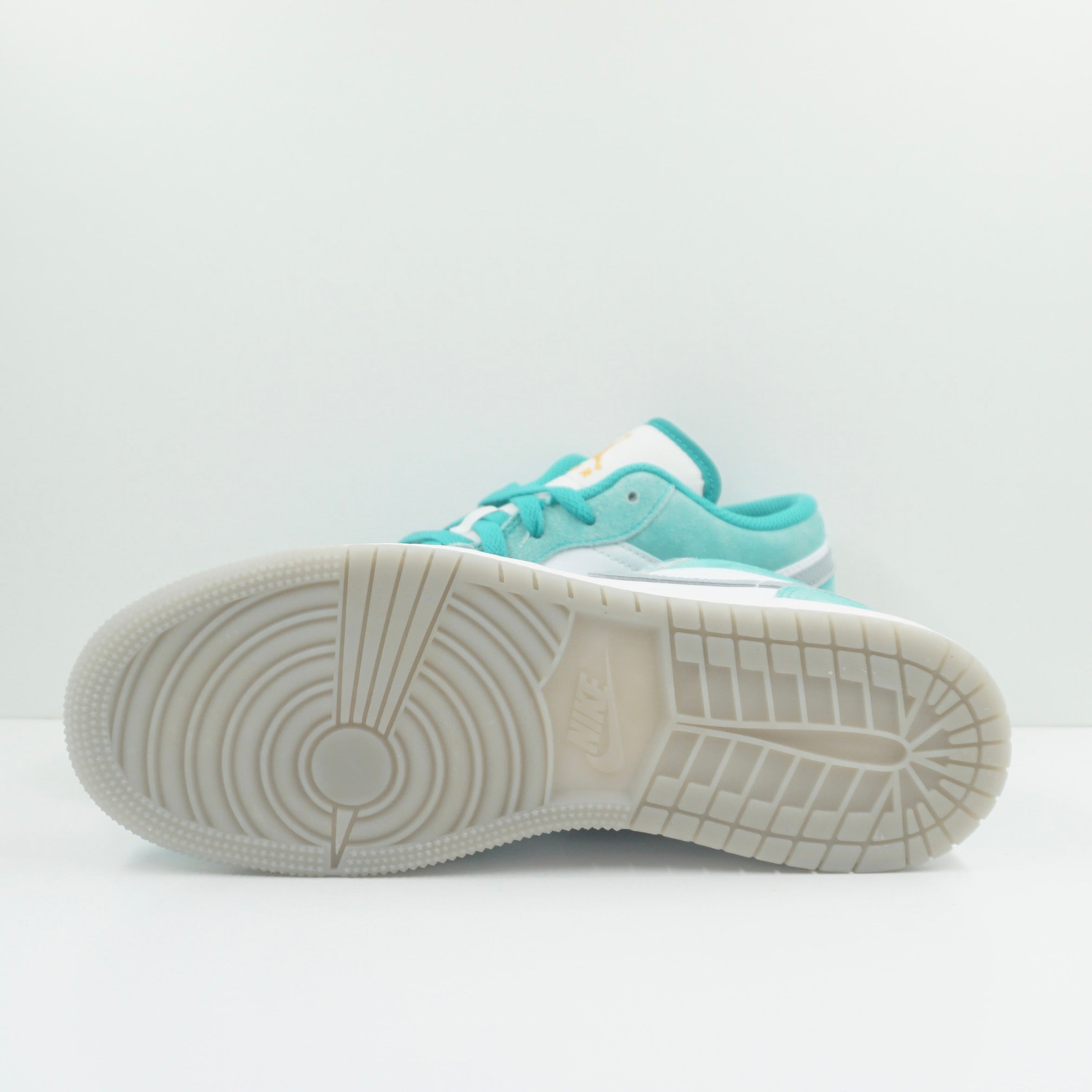 Jordan 1 Low New Emerald (GS)