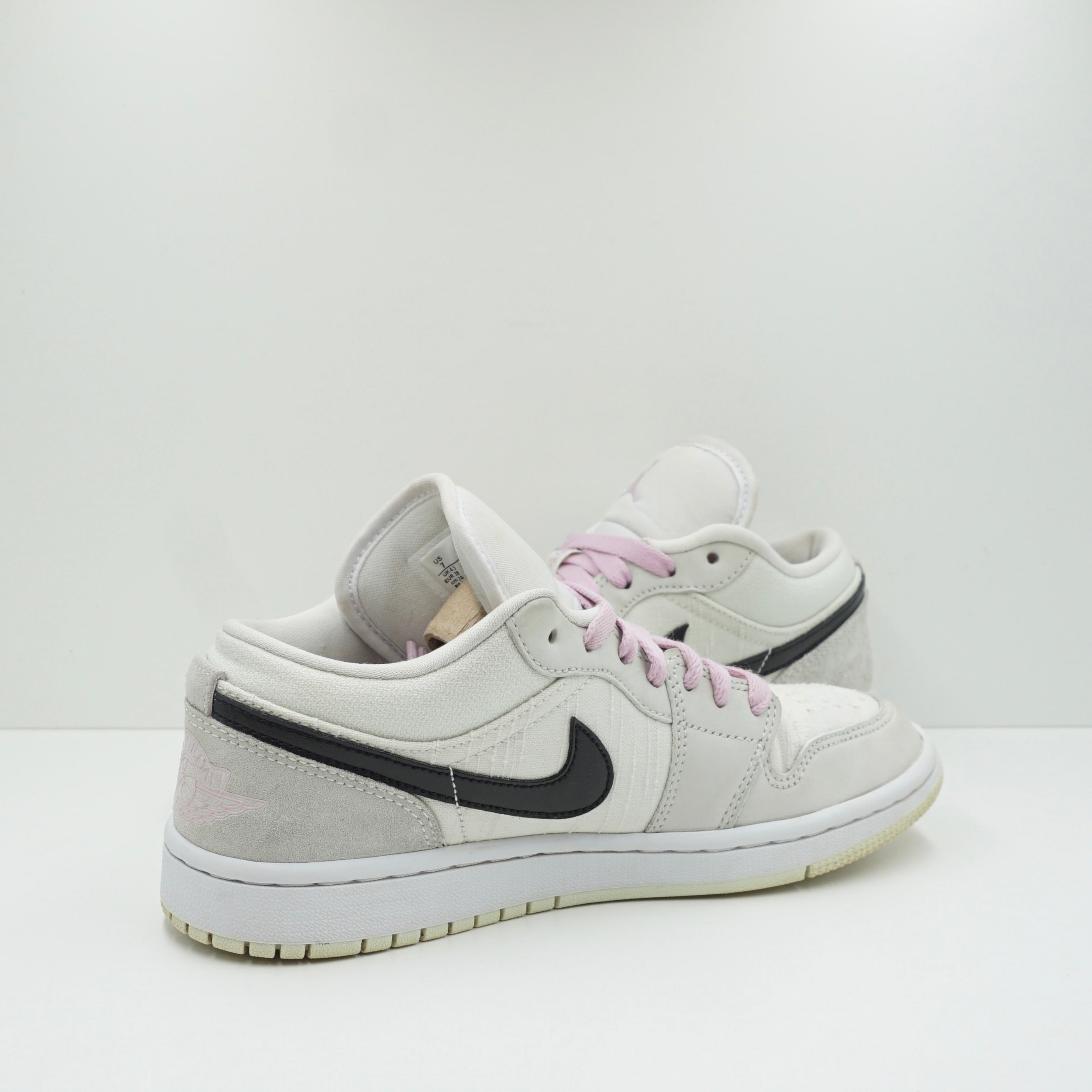 Jordan 1 Low Barely Green (W)