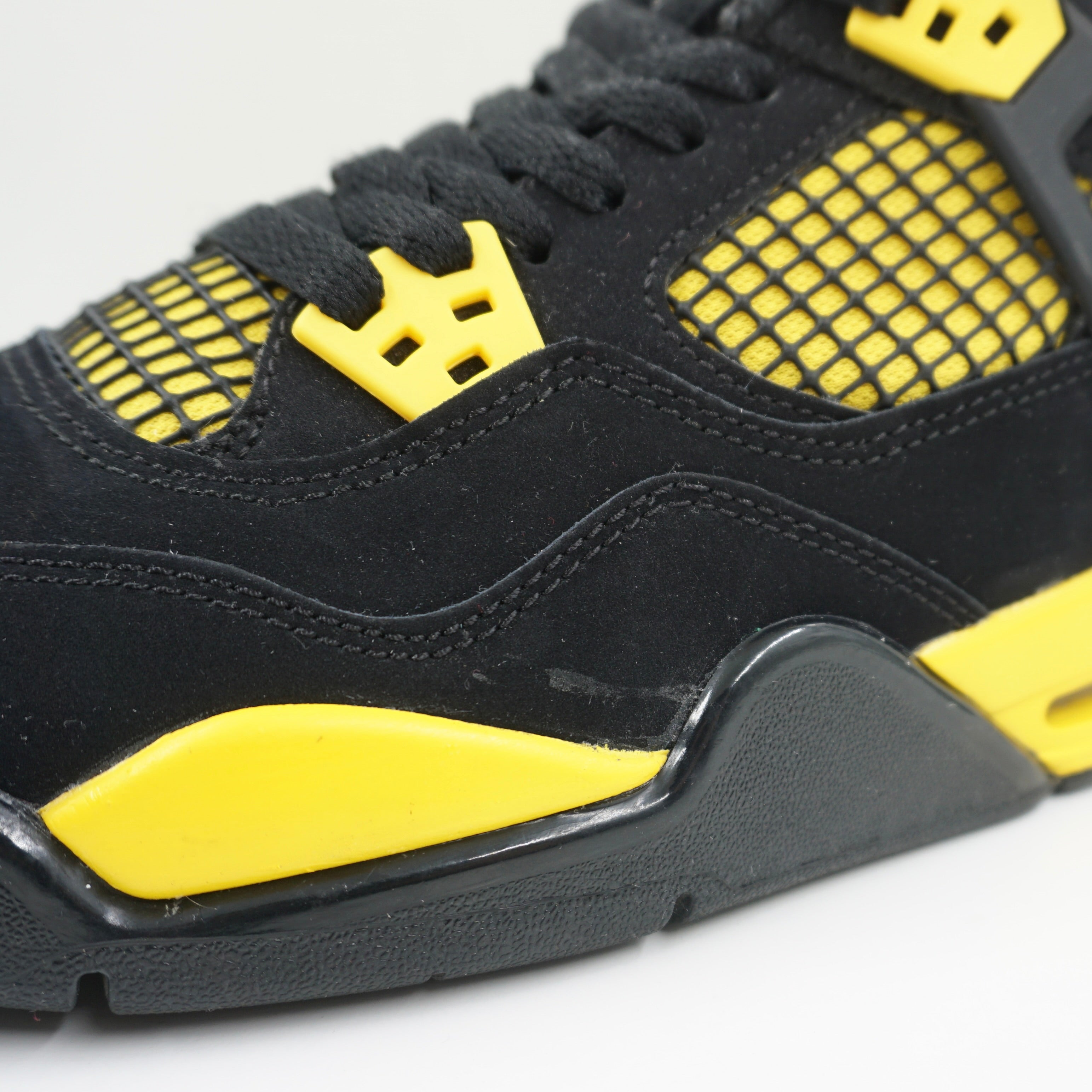 Jordan 4 Retro Thunder (2023) (GS)