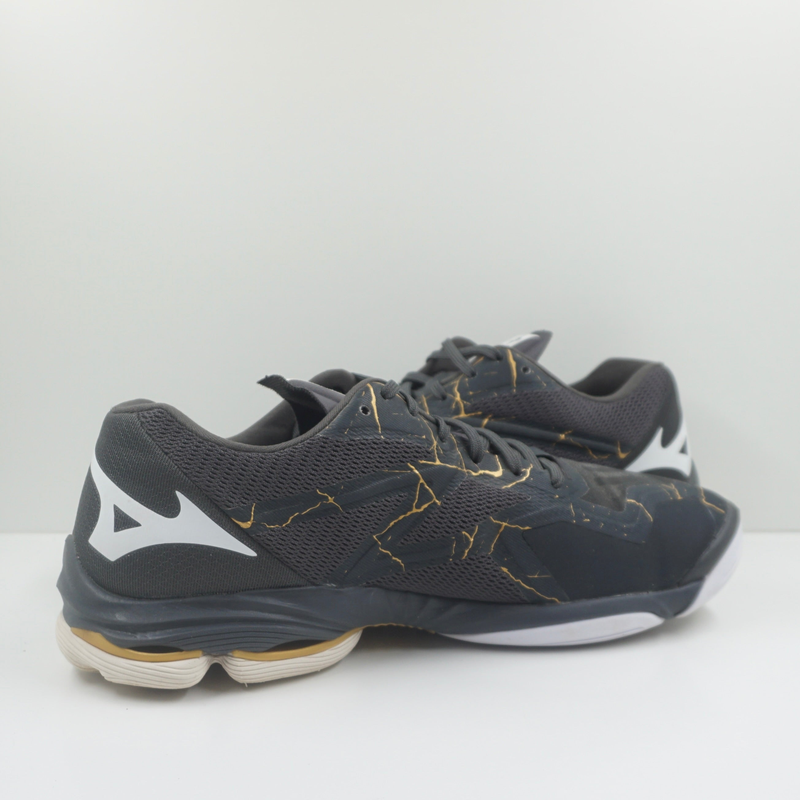 Mizuno Wave Lightning 27