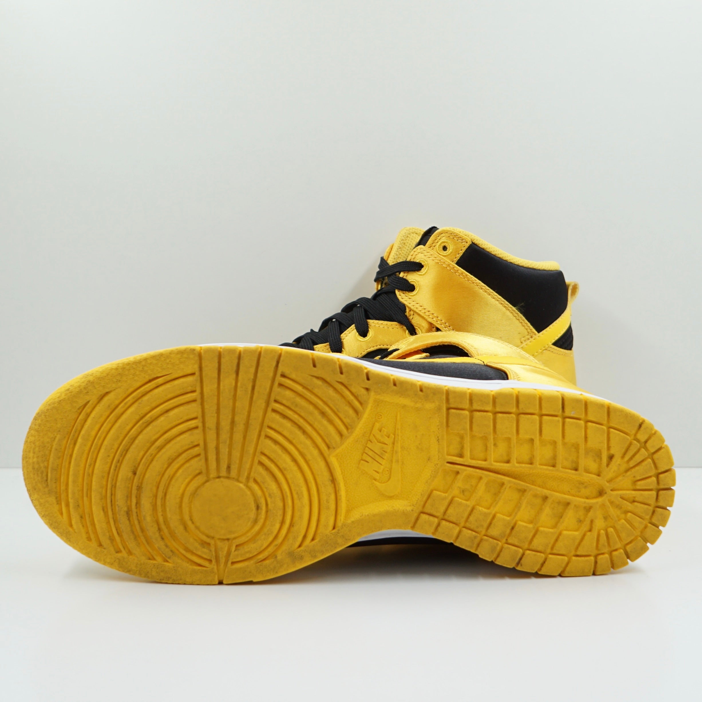 Nike Dunk High Satin Goldenrod (W)