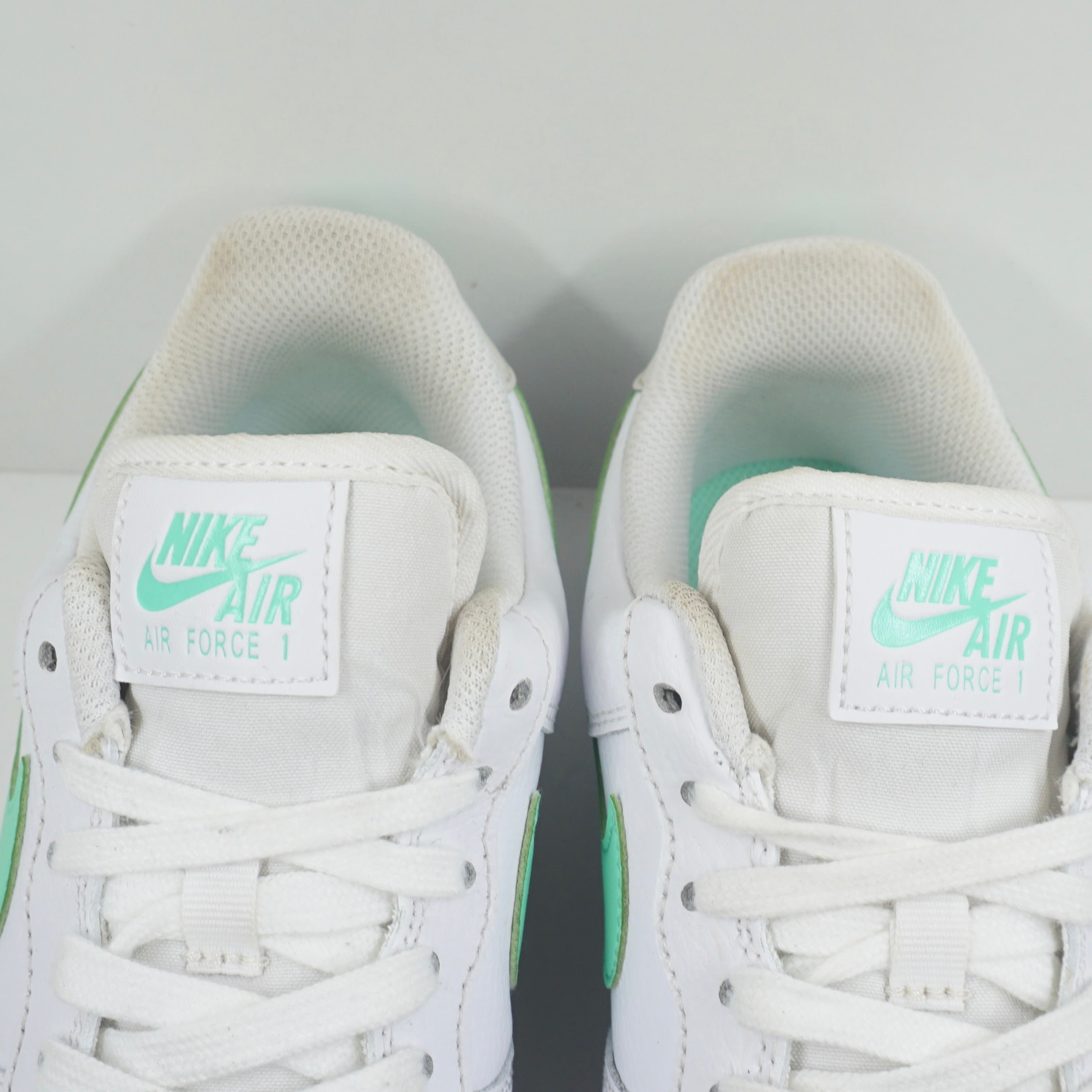 Nike Air Force 1 Low Green Glow (W)