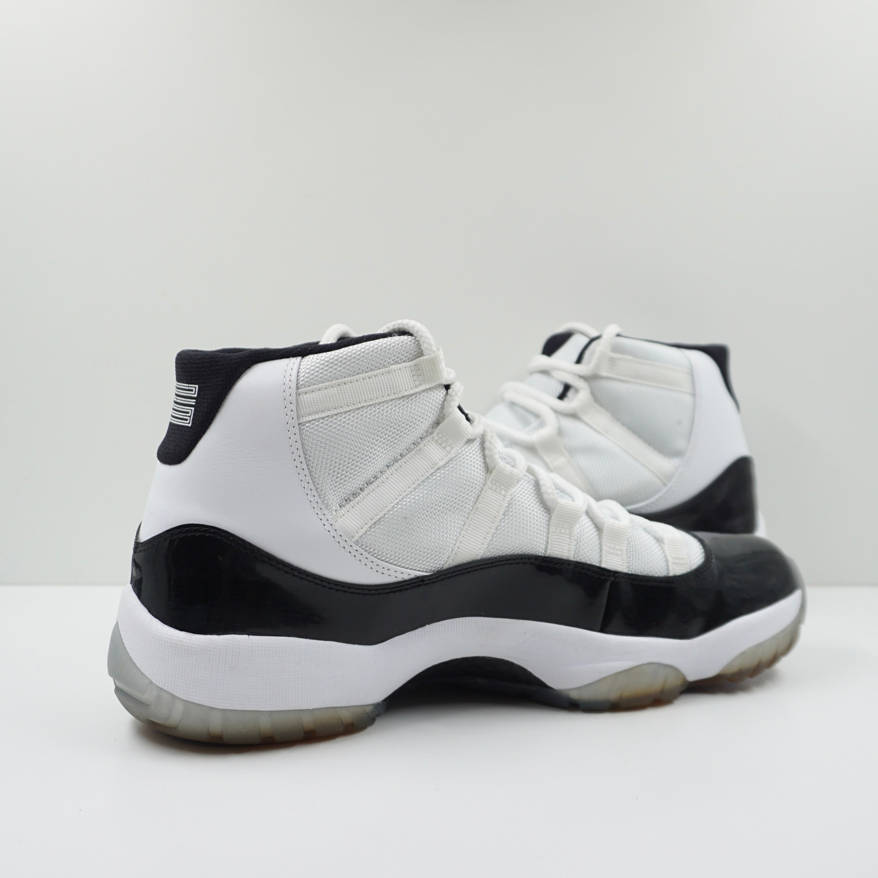 Jordan 11 Retro Concord (2011)