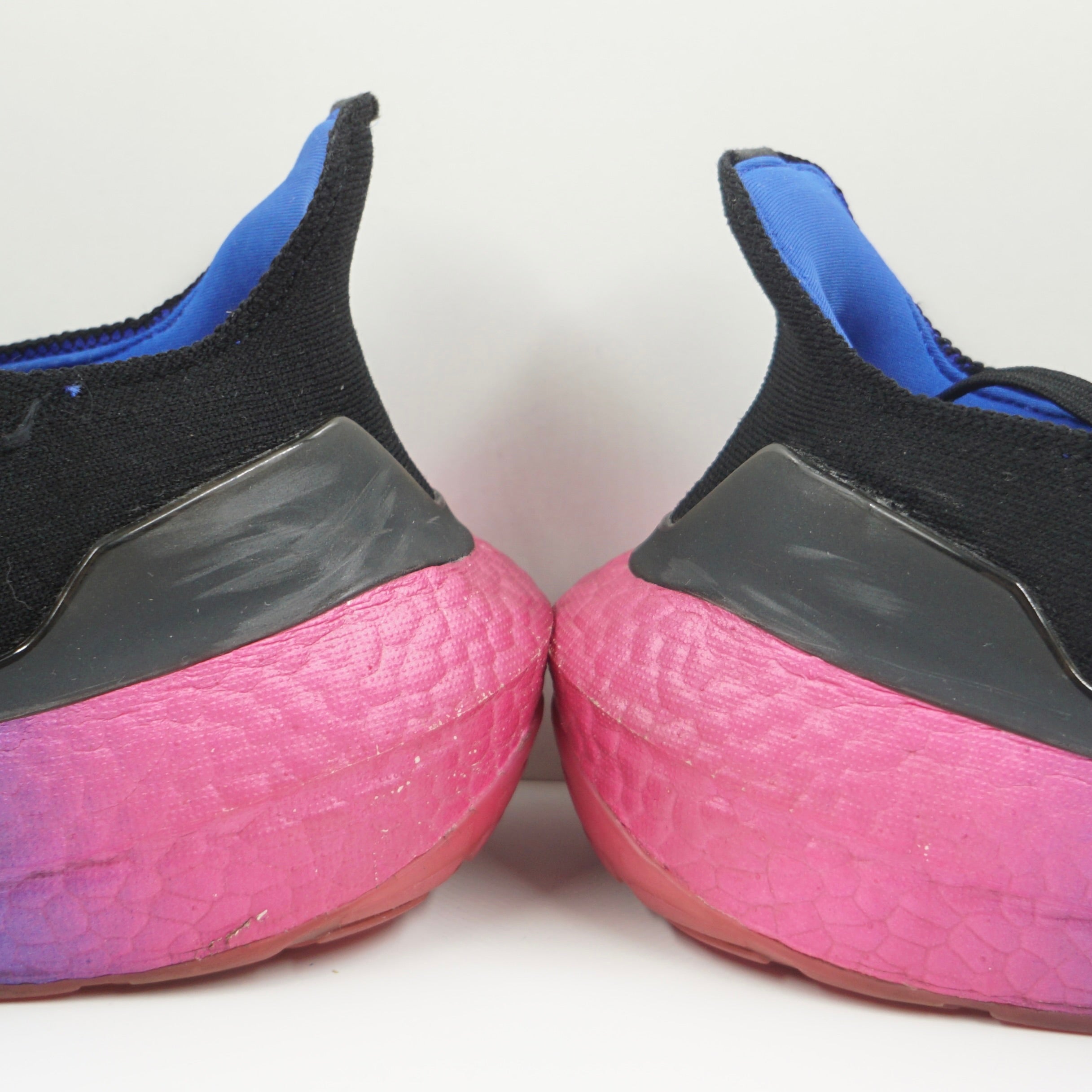 Adidas Ultra Boost 22 Black Lucid Blue Pink