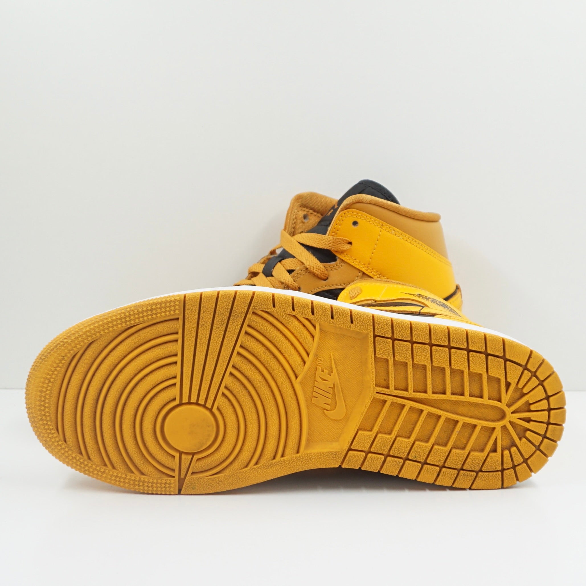 Jordan 1 Mid Chutney Taxi (W)
