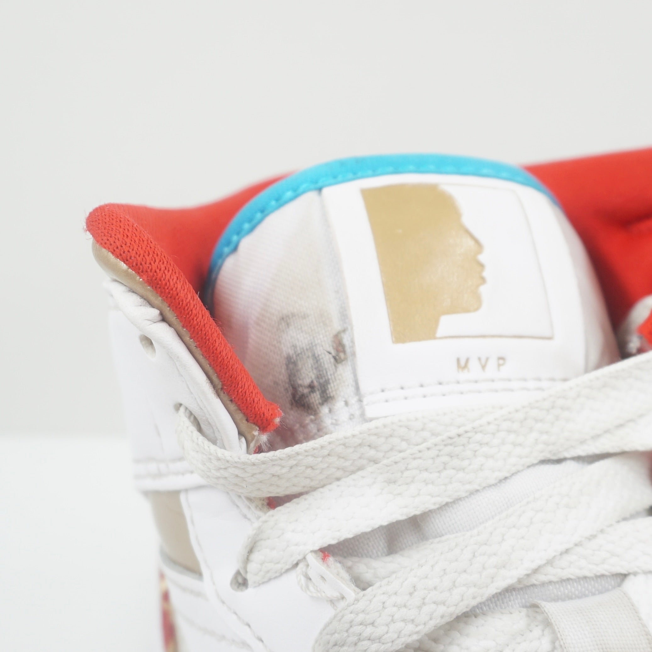 Jordan 1 Mid Sneaker School NC to Chicago (GS)