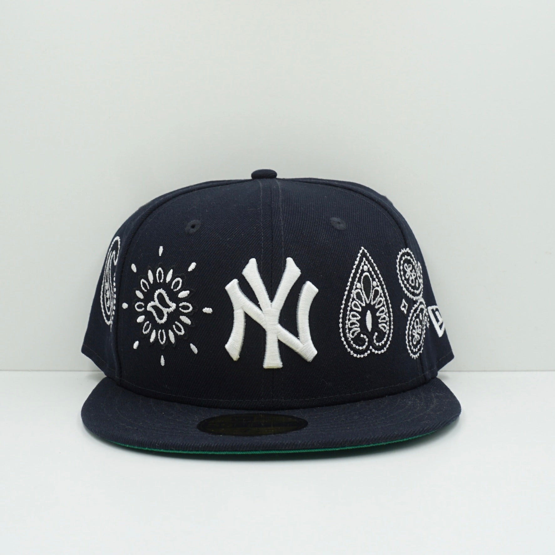 New Era New York Yankees Paisley Fitted Cap