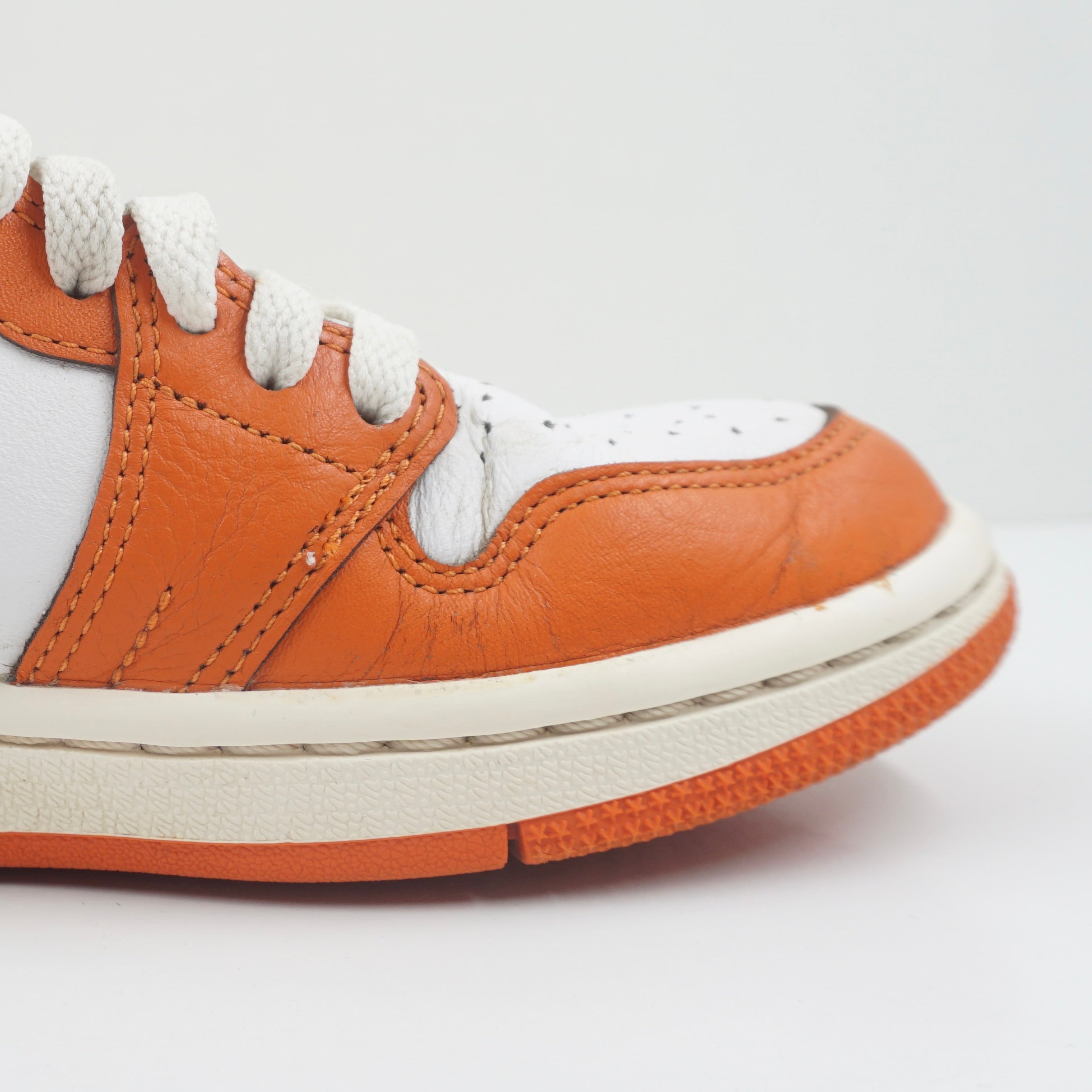 Jordan 1 Retro High OG Starfish (W)