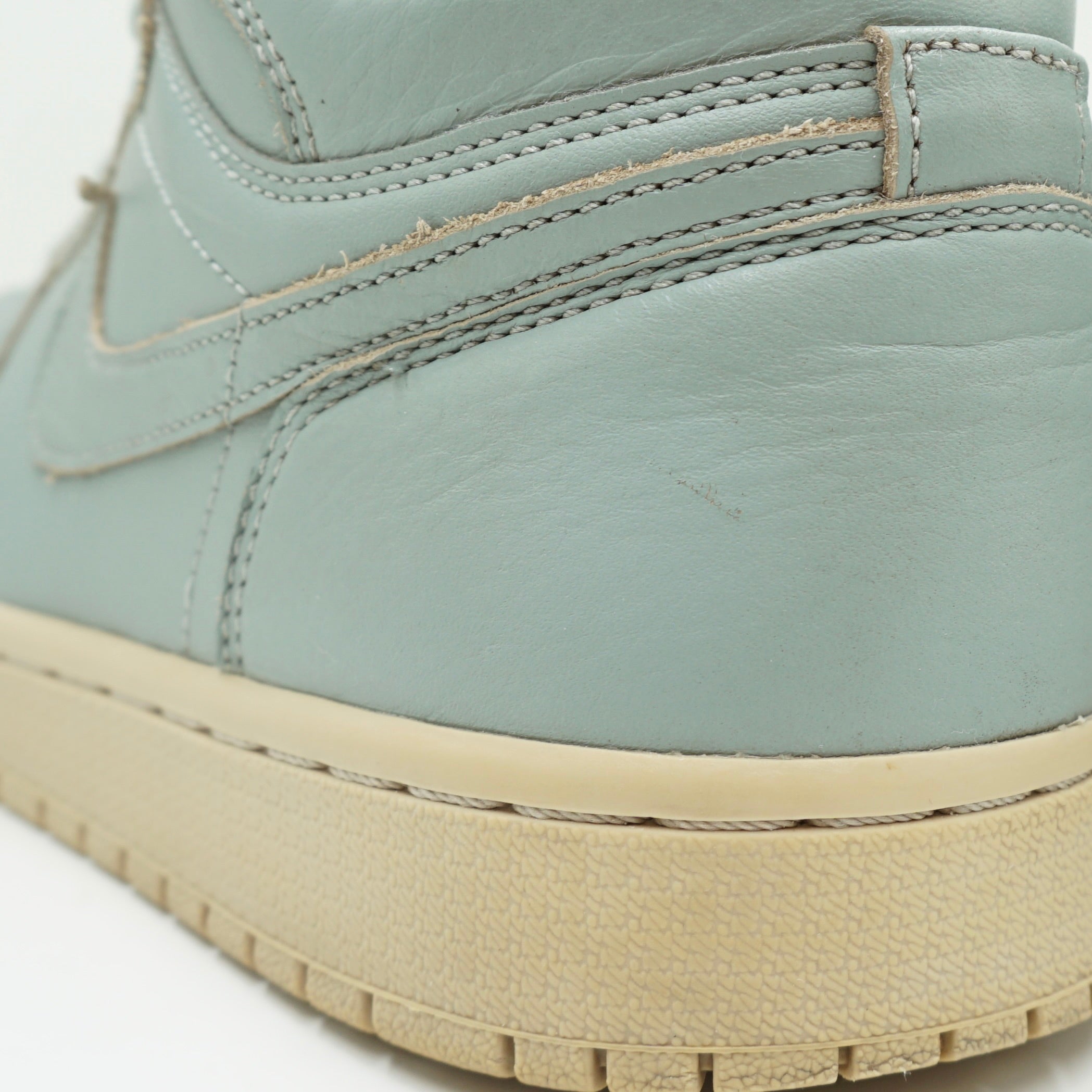 Jordan 1 Retro High Premium Mica Green