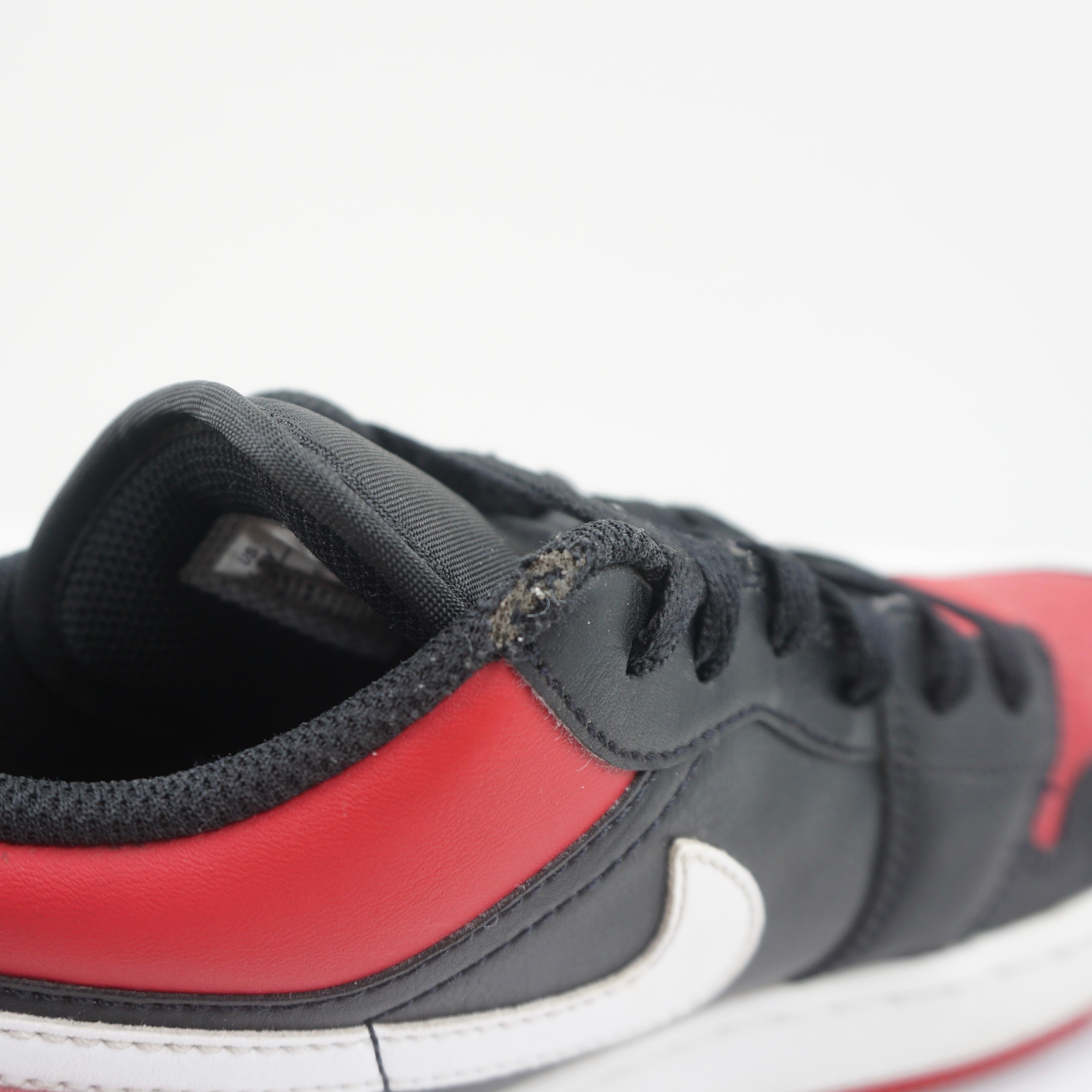 Jordan 1 Low Alternate Bred Toe (GS)