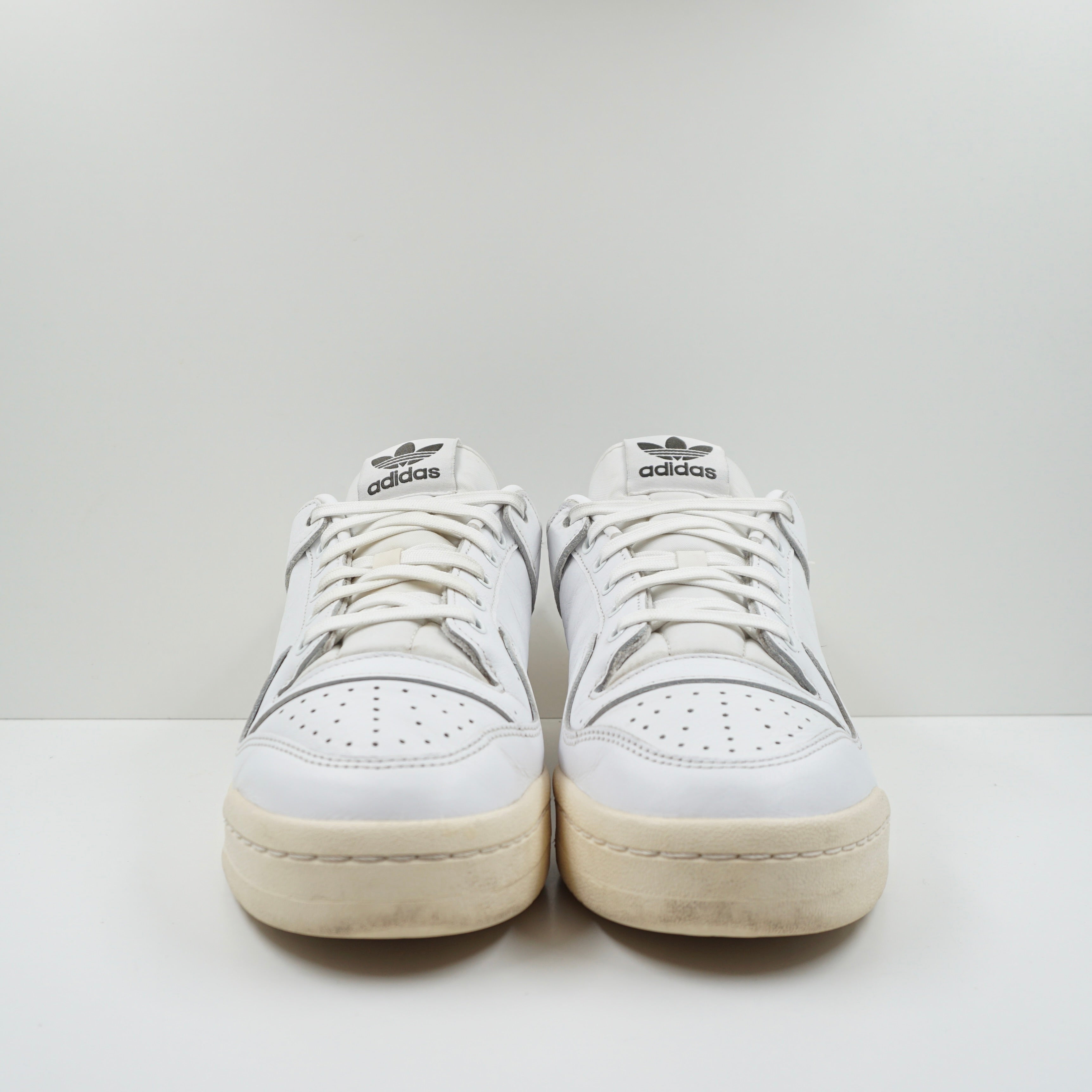 Adidas Forum 84 Low ADV No Stripes