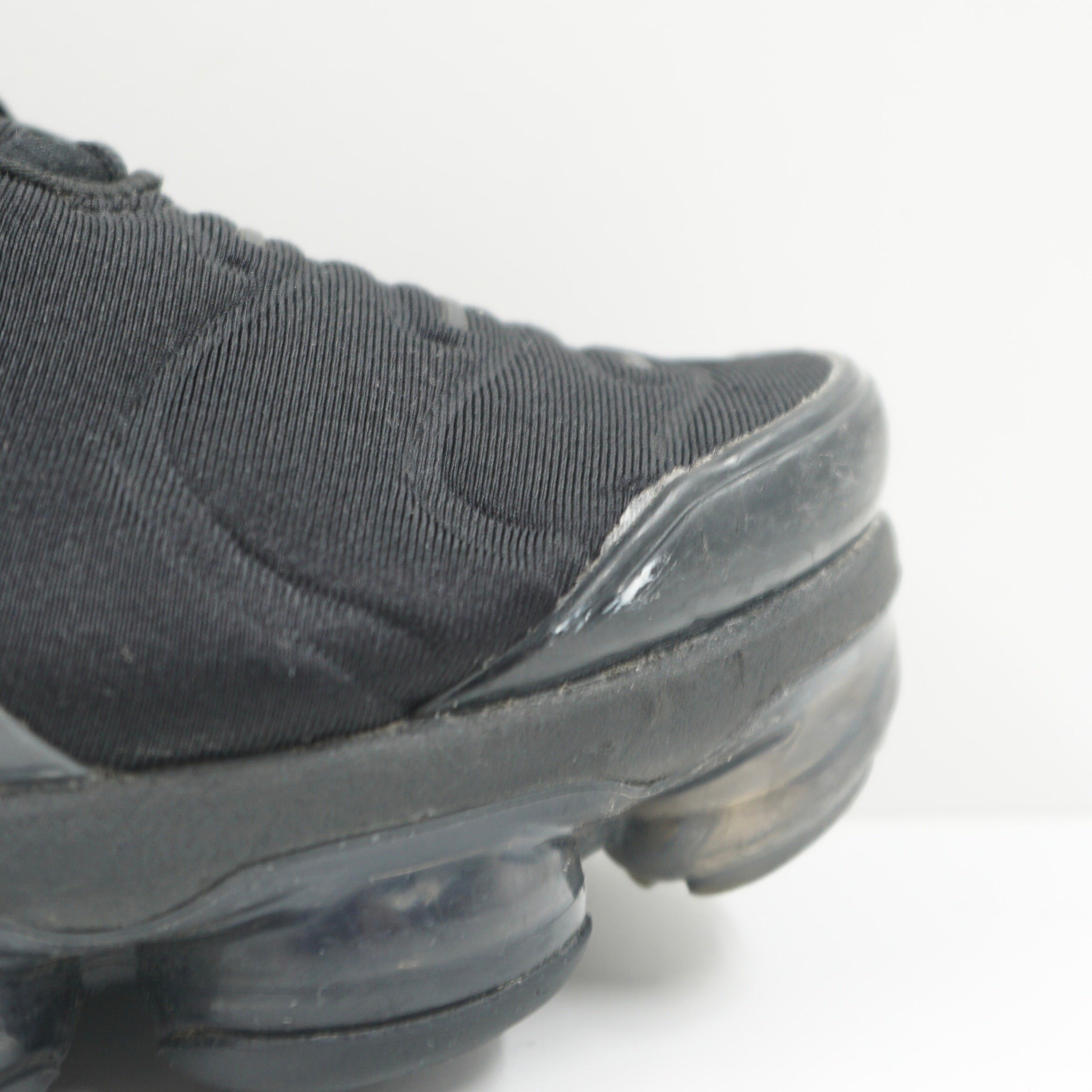 Nike Air VaporMax Plus Black Metallic Gold Anthracite