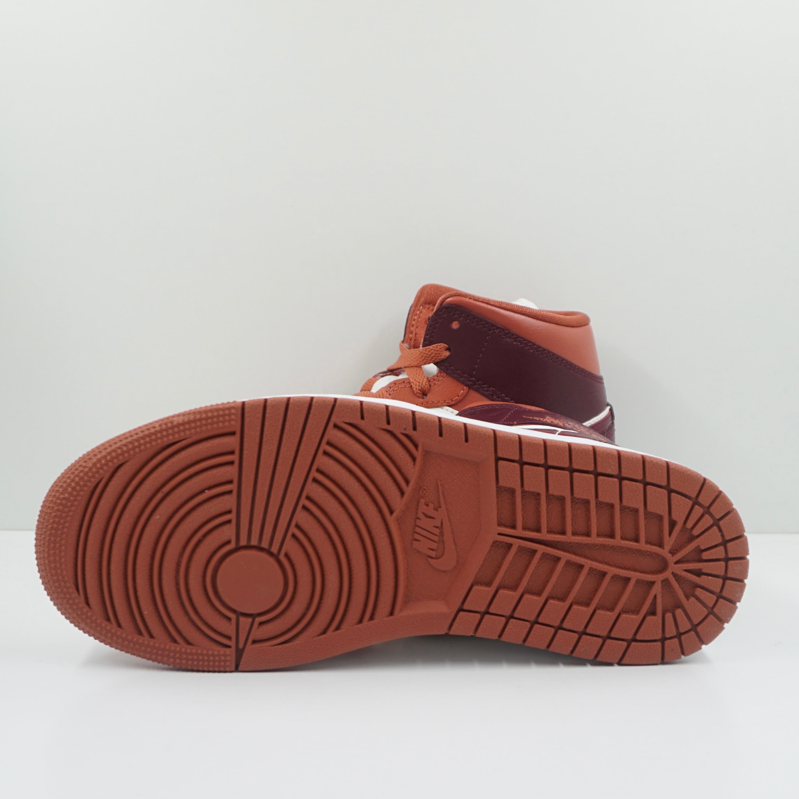 Jordan 1 Mid Dusty Peach Night Maroon (W)