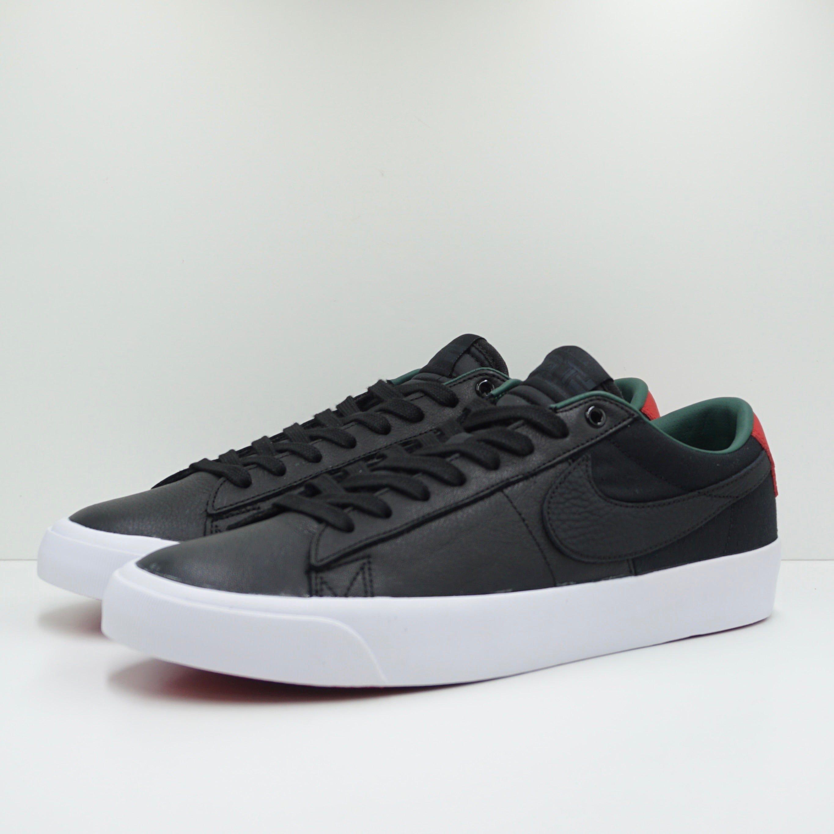 Nike SB Blazer Low GT Black Red White