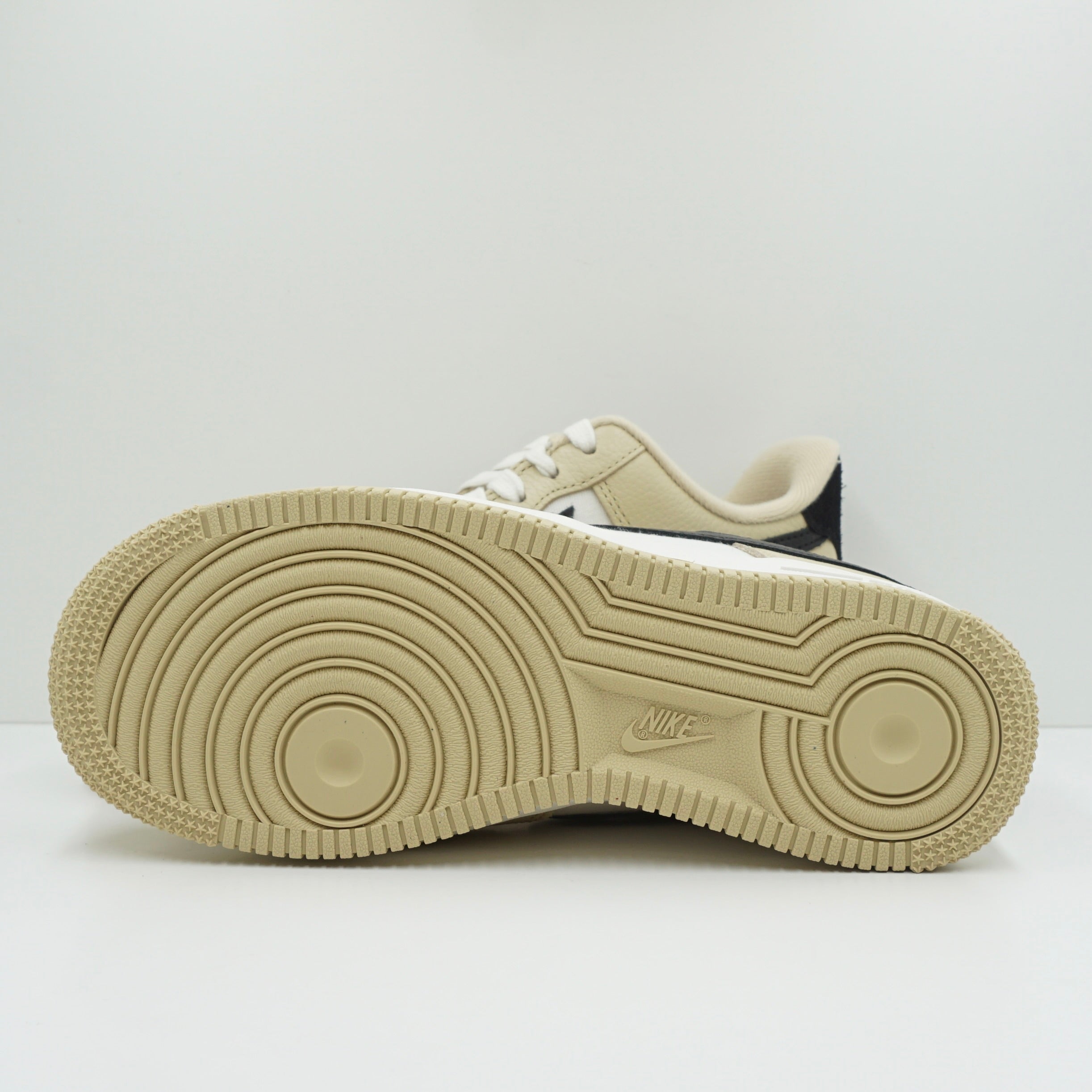 Nike Air Force 1 '07 LX Low Team Gold