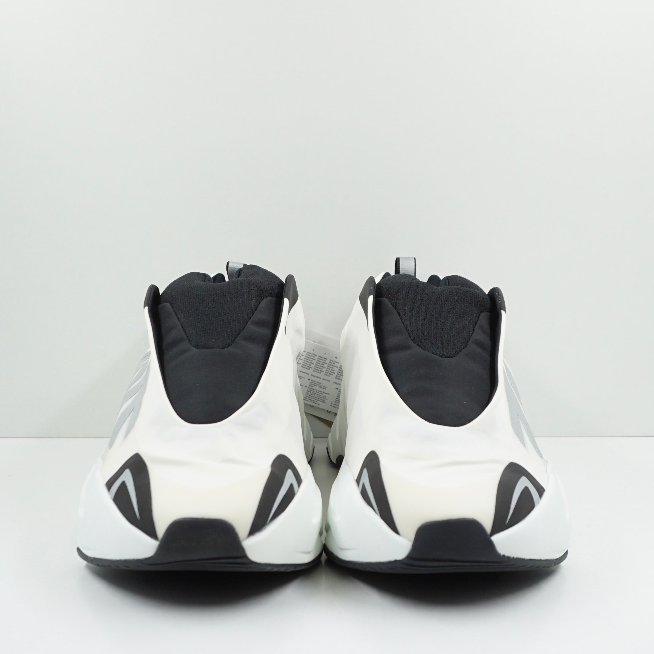 Adidas Yeezy Boost 700 MNVN Laceless Analog