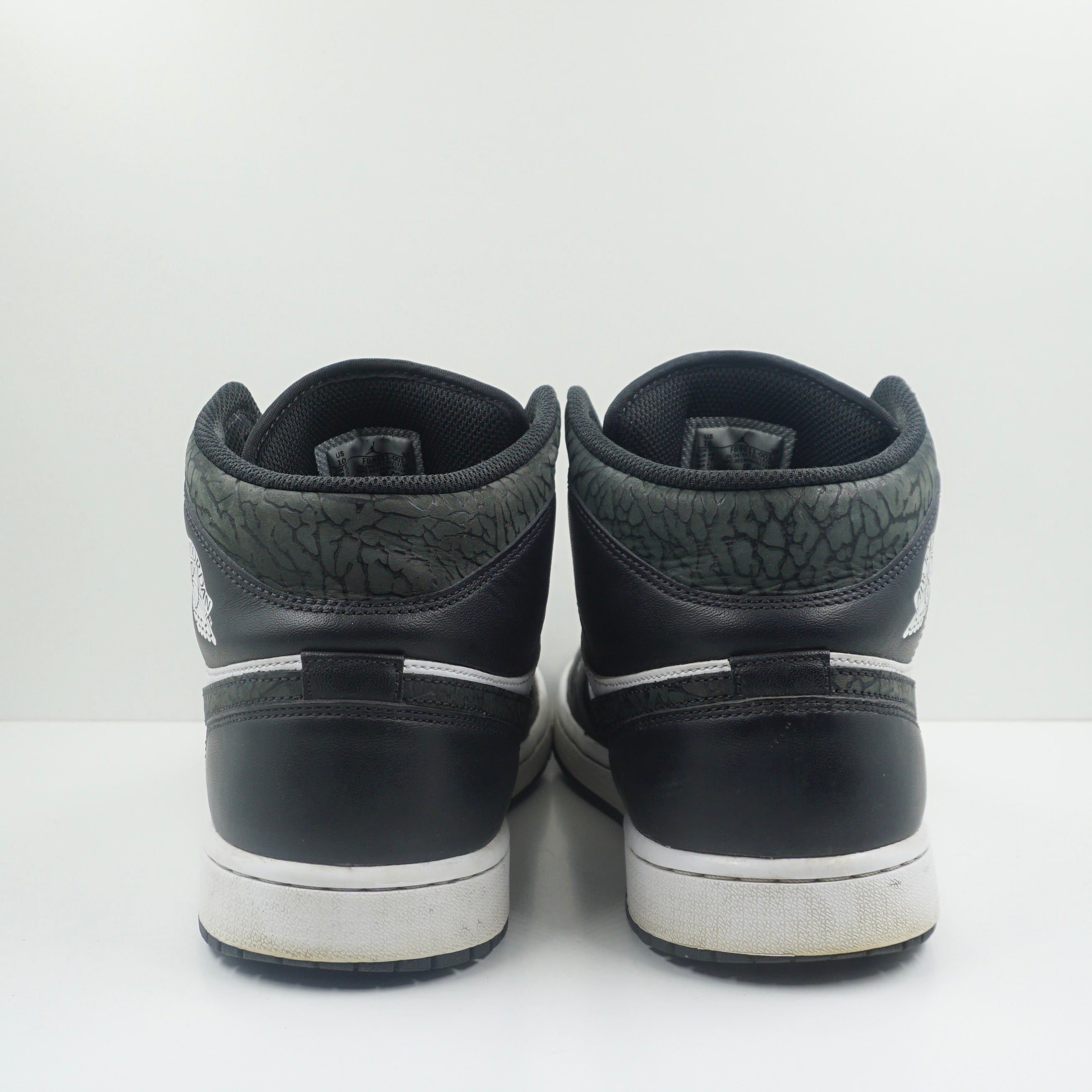 Jordan 1 Mid SE Panda Elephant