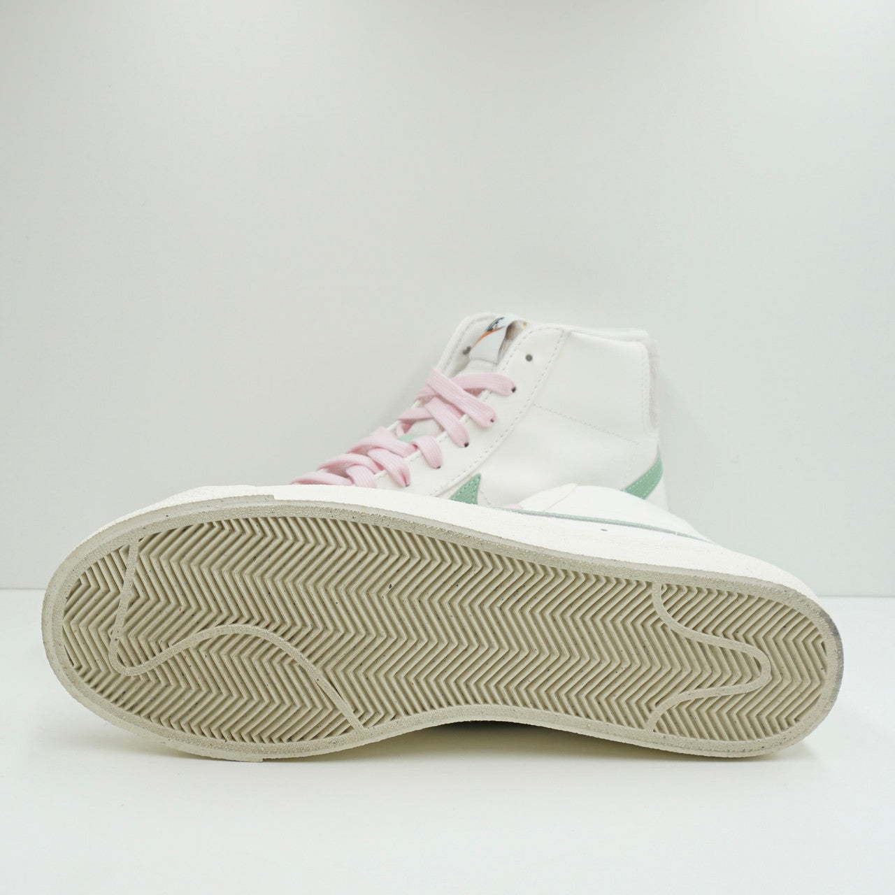 Nike Blazer Mid 77 Premium Certified Fresh