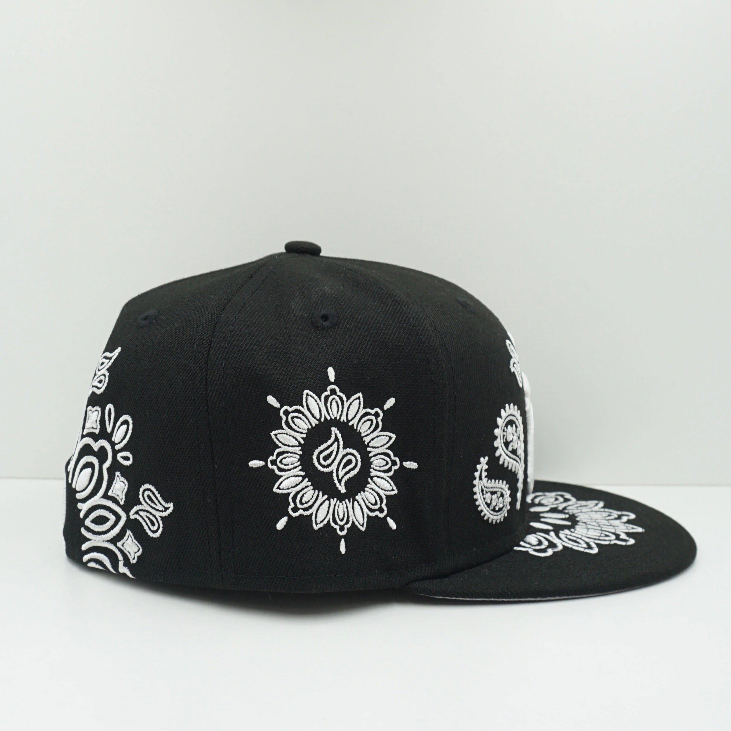 New Era New York Yankees Bandana Black White Fitted Cap