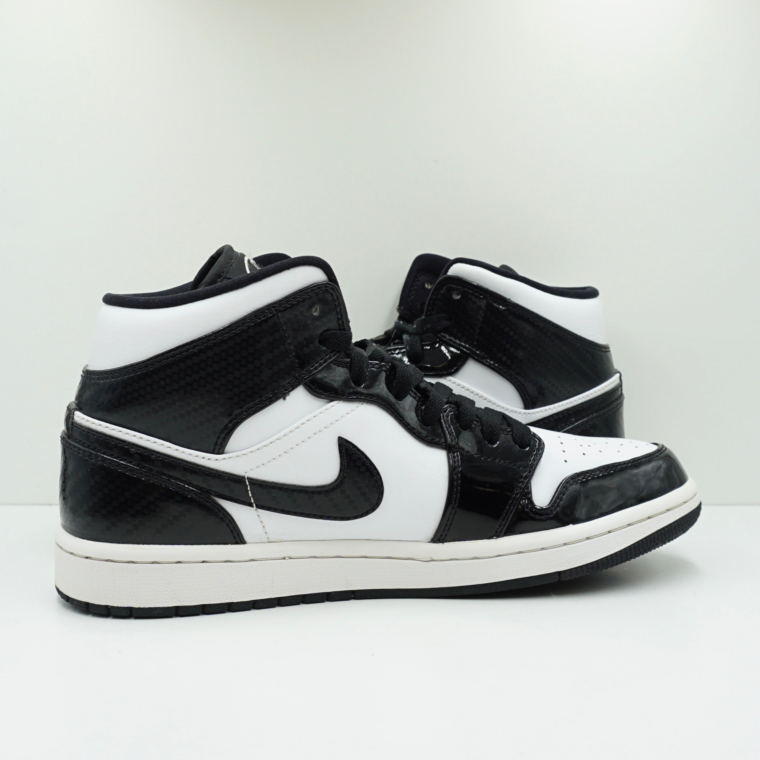 Jordan 1 Mid Carbon Fiber