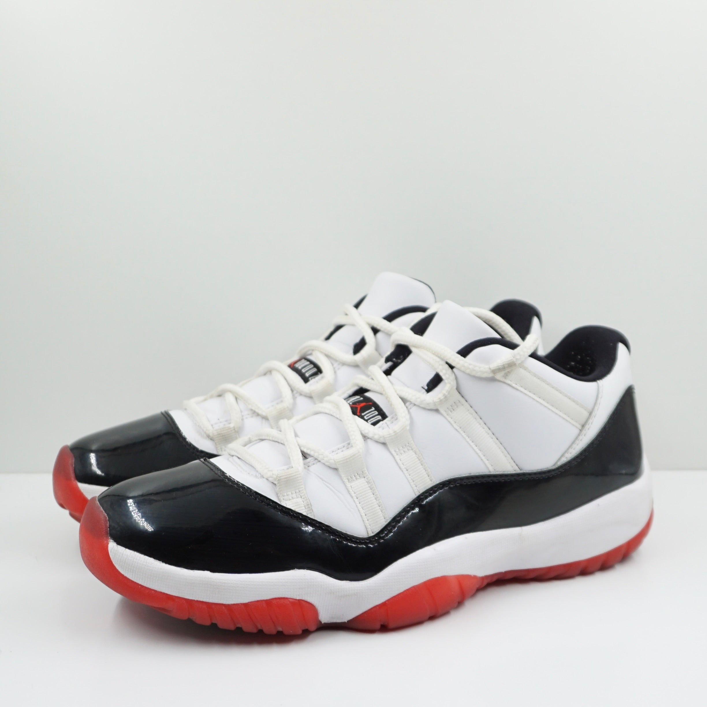Jordan 11 Retro Low Concord Bred