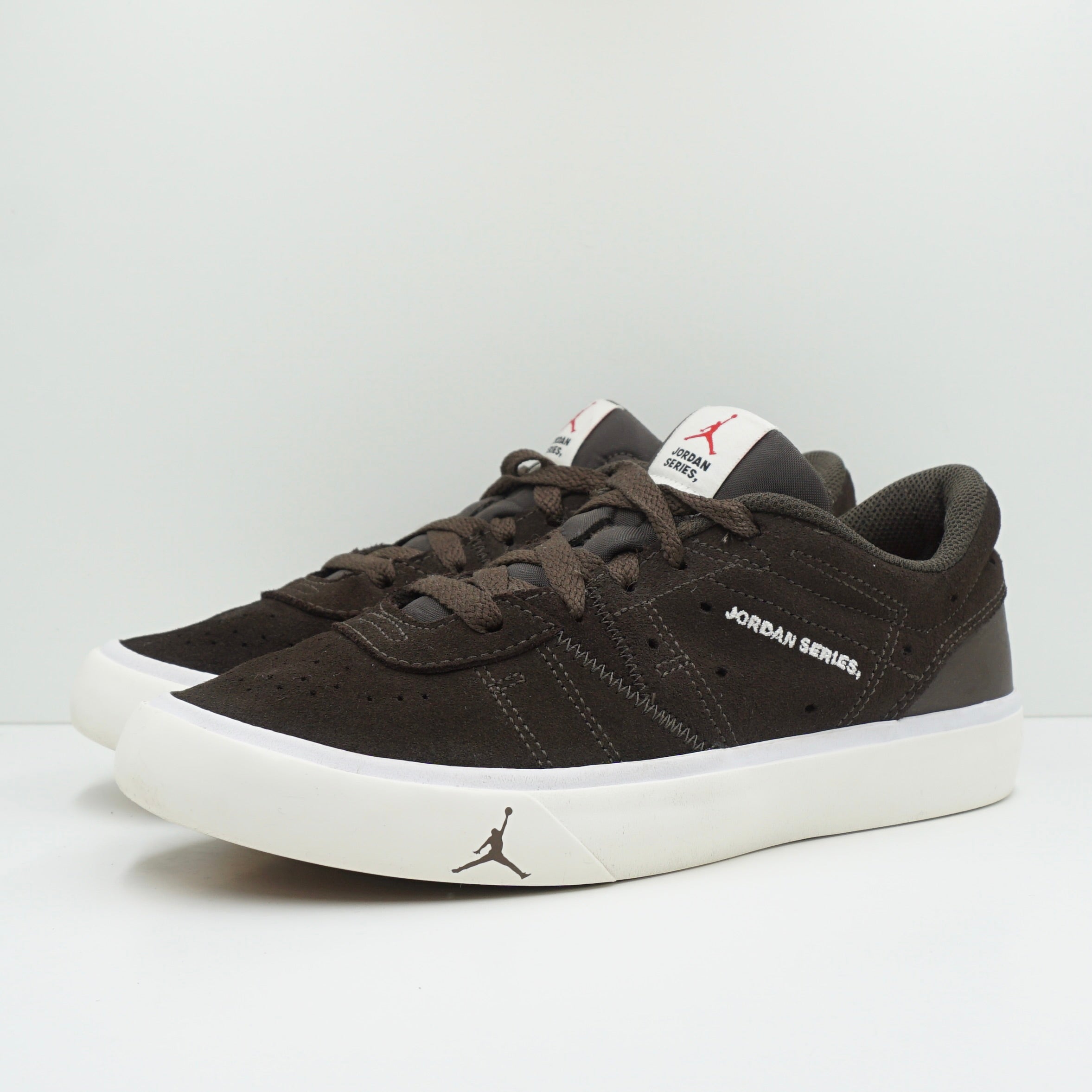 Jordan Series ES Dark Chocolate (GS)