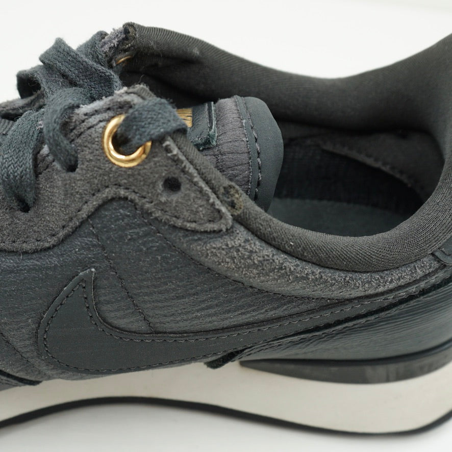 Nike Internationalist Premium Dark Grey (W)