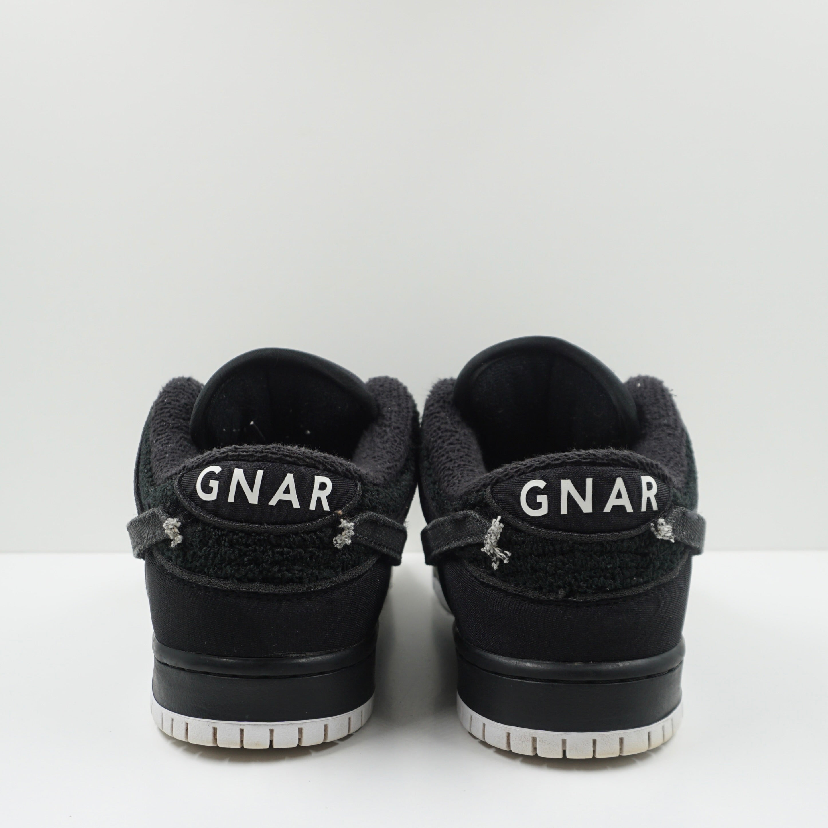 Nike SB Dunk Low Gnarhunters