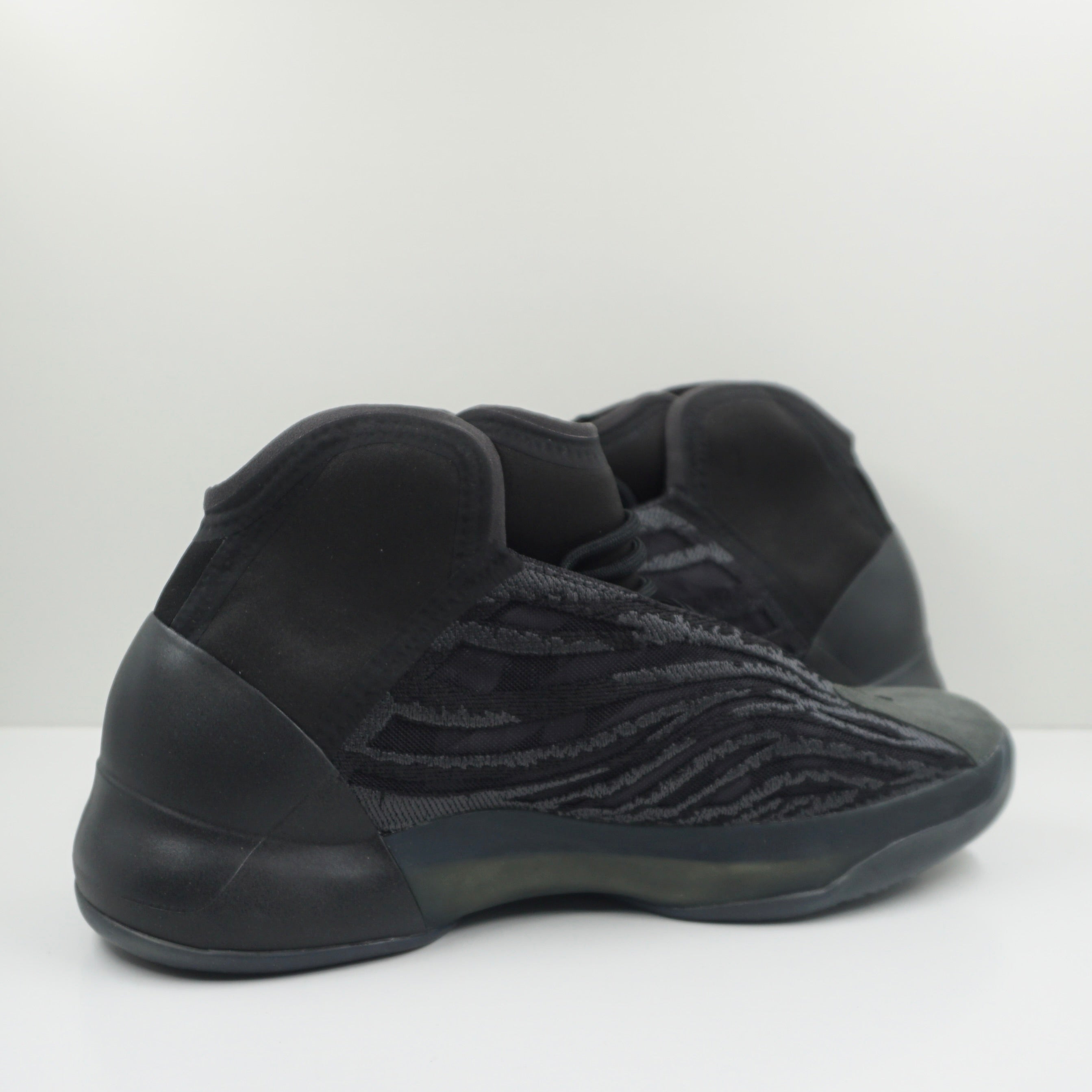Adidas Yeezy QNTM Onyx