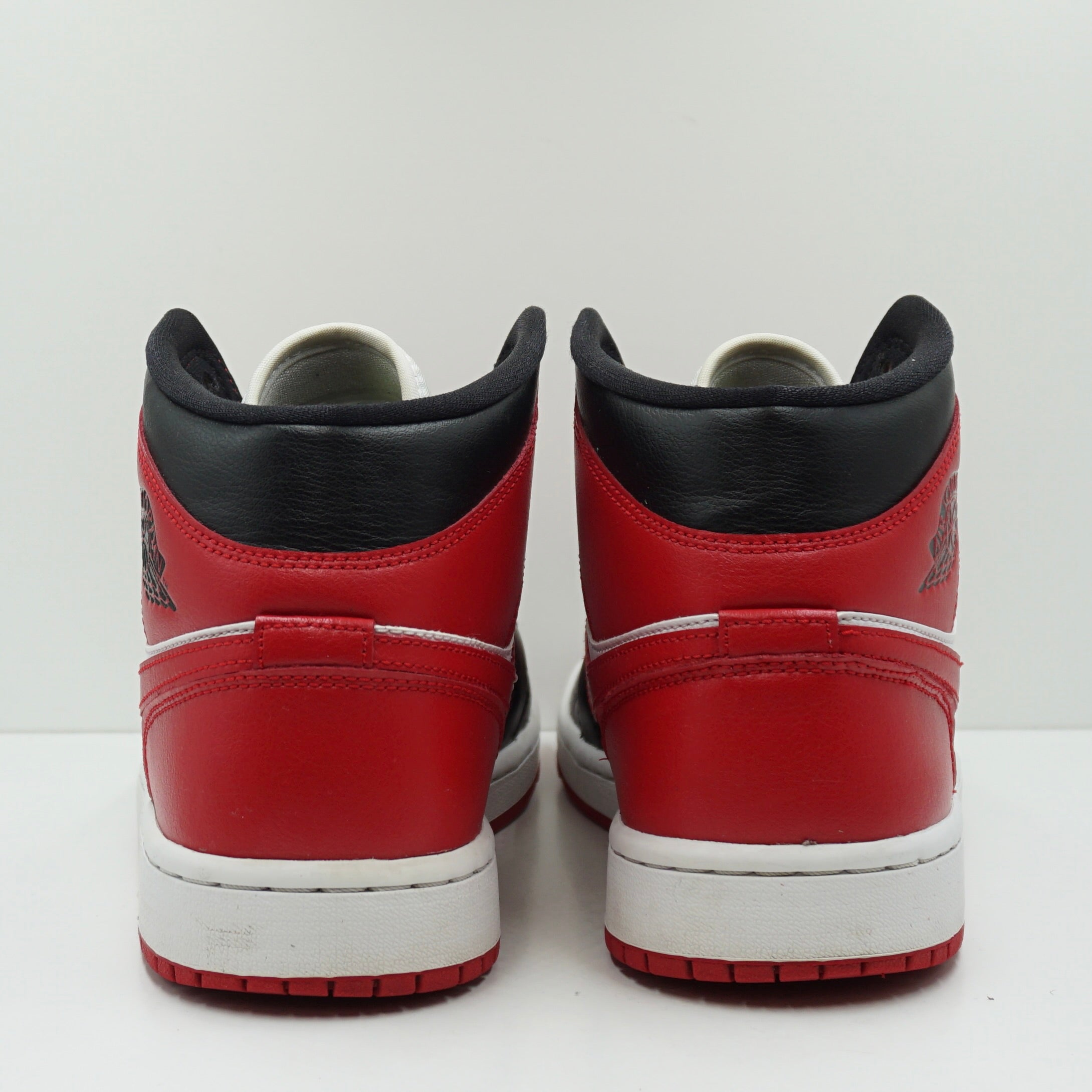Jordan 1 Mid Alternate Bred Toe (W)