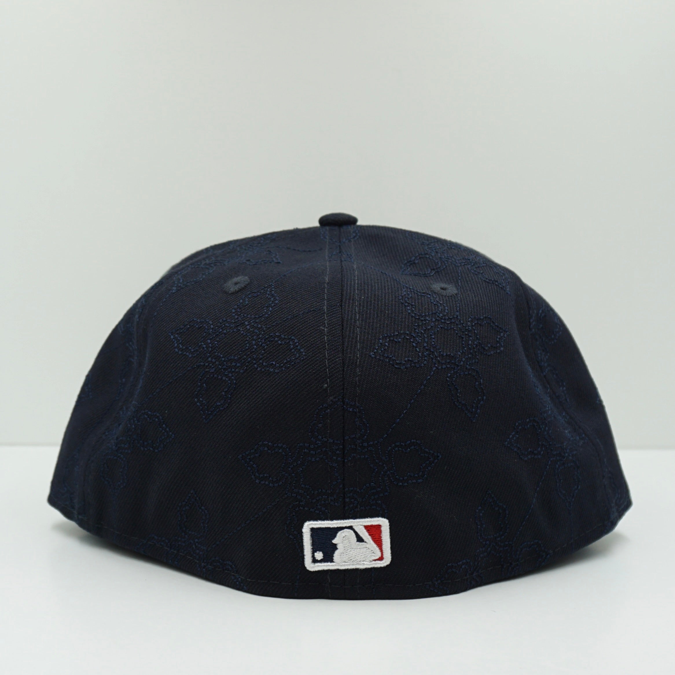 New Era Atlanta Braves Embroidered Navy Fitted Cap