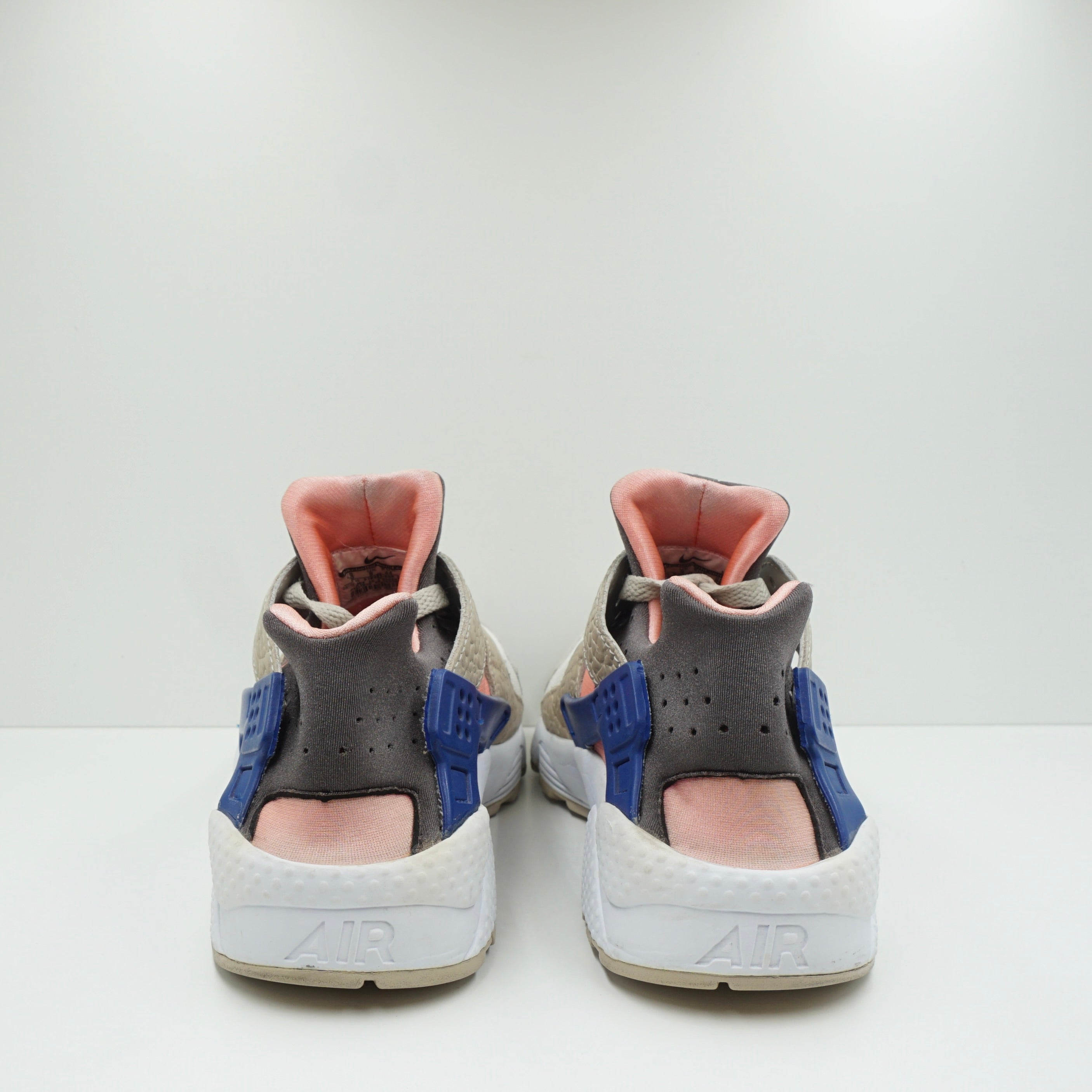 Nike Air Huarache Size? Grey Pink