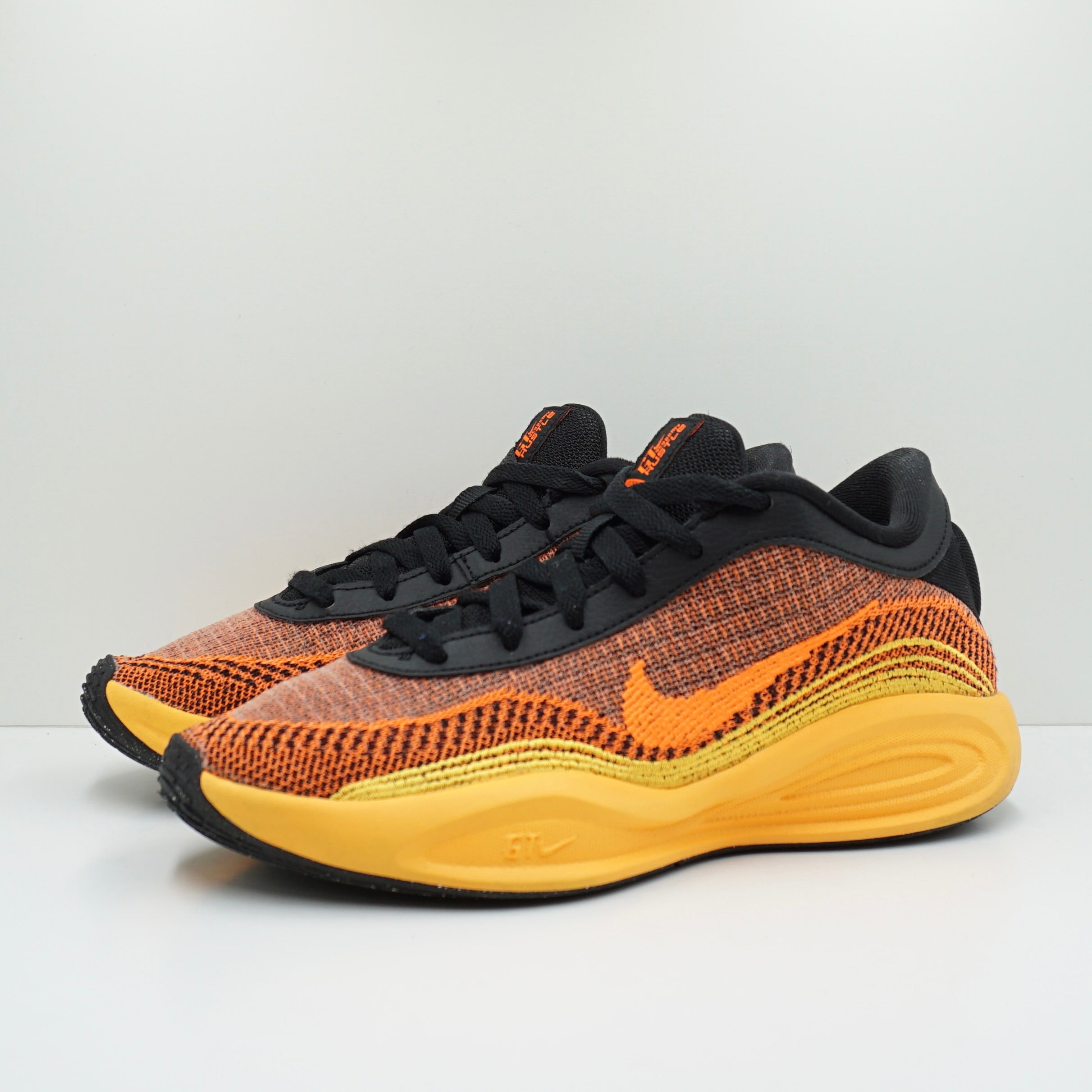 Nike G.T. Hustle Academy Orange