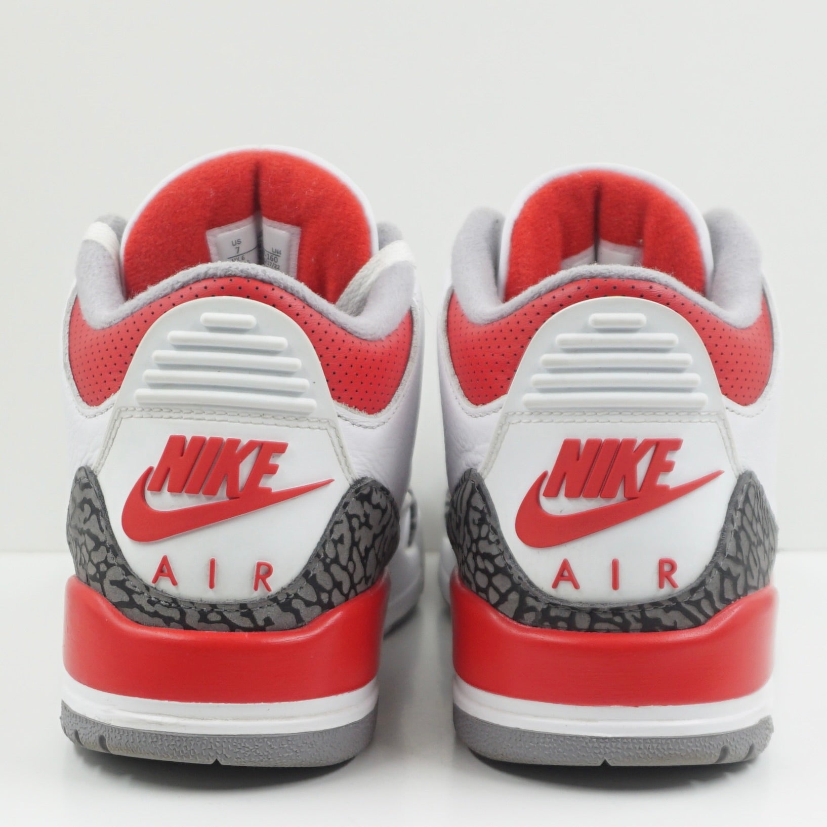Jordan 3 Retro Fire Red (2022)