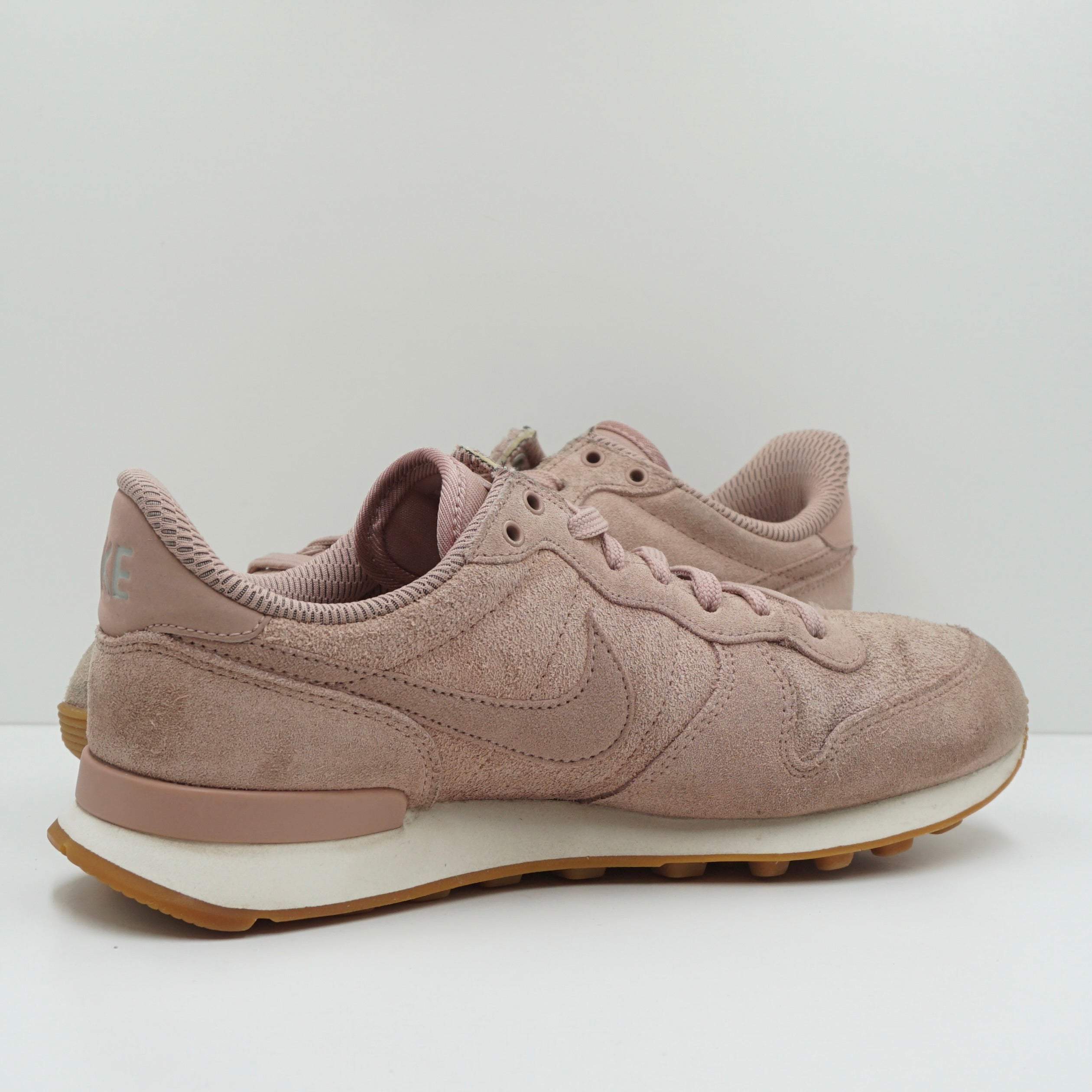 Nike Internationalist SE Pink (W)