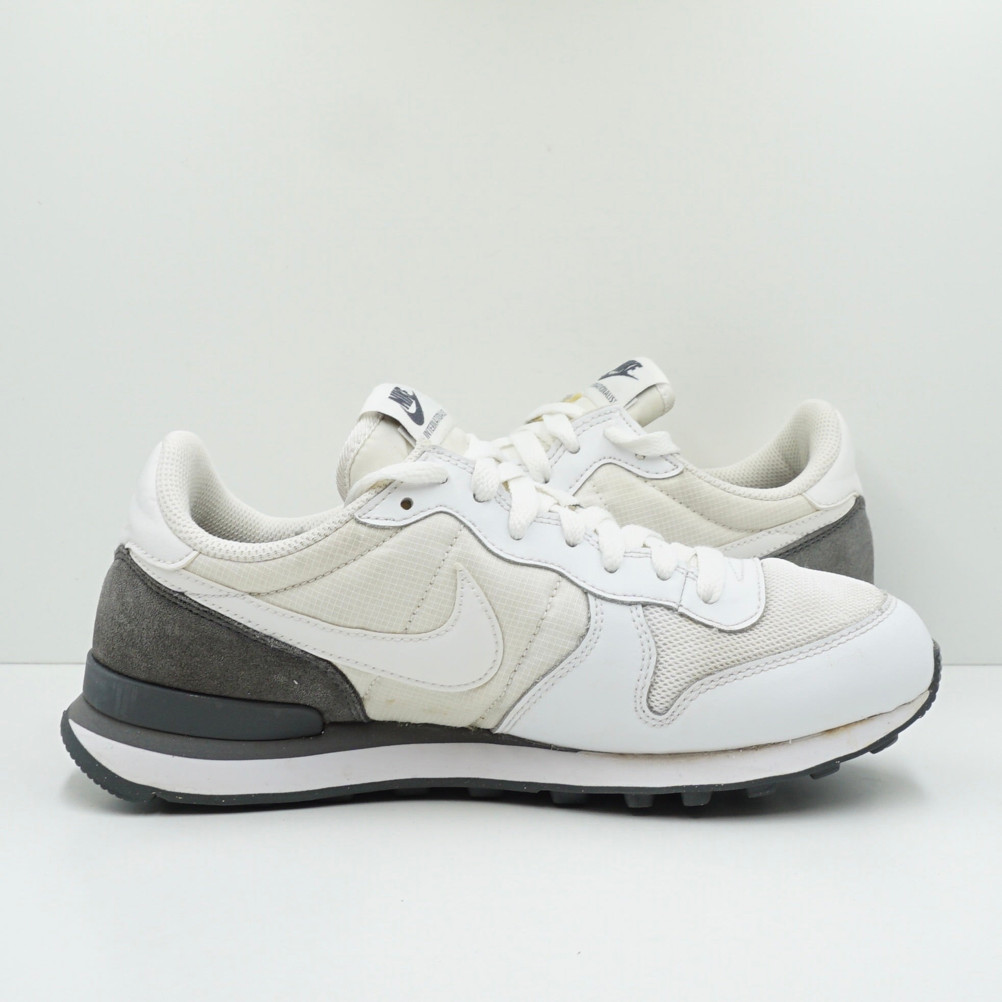 Nike Internationalist White Grey